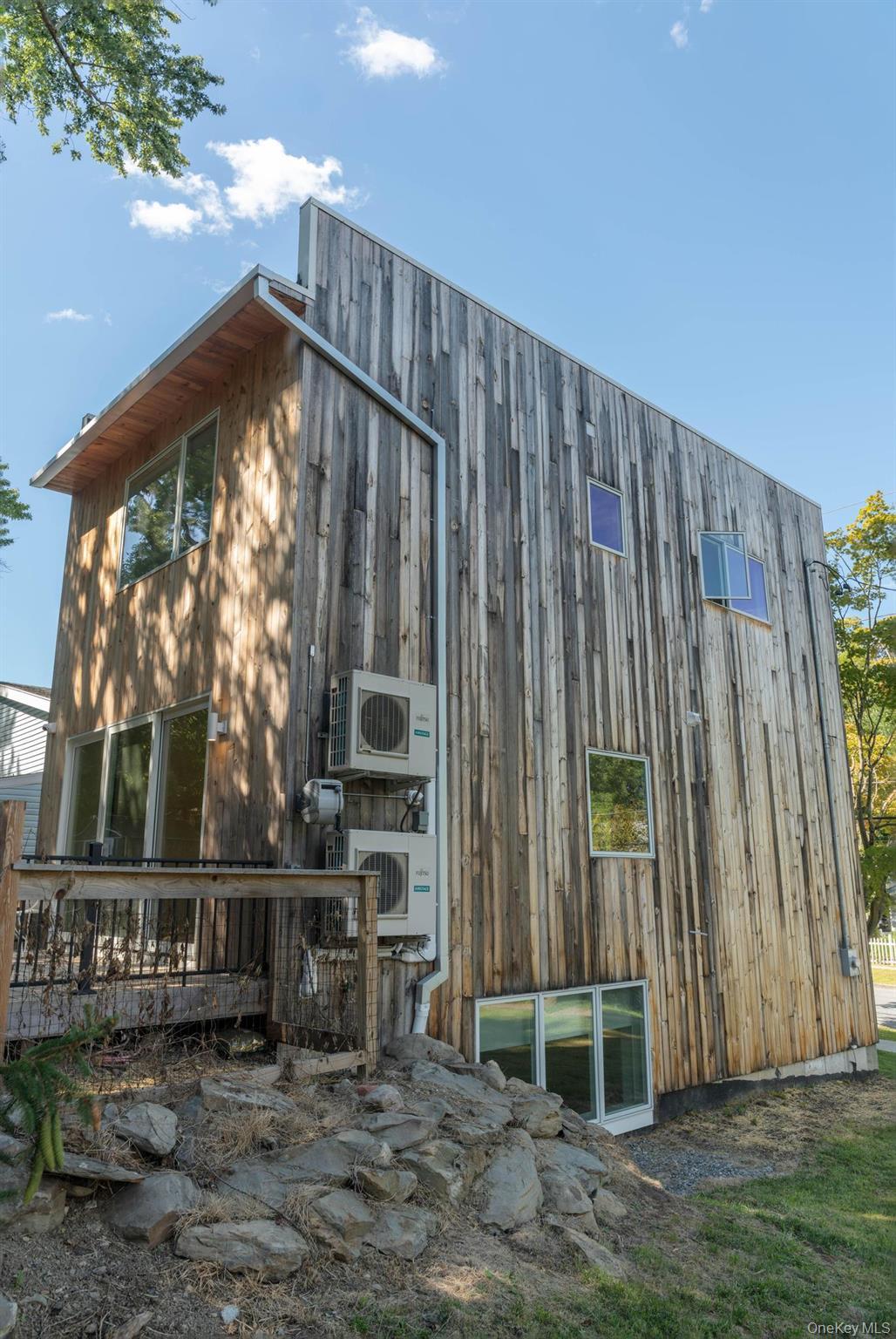 Single Family Glenwood Dutchess County, NY 12603, MLS-909464-5