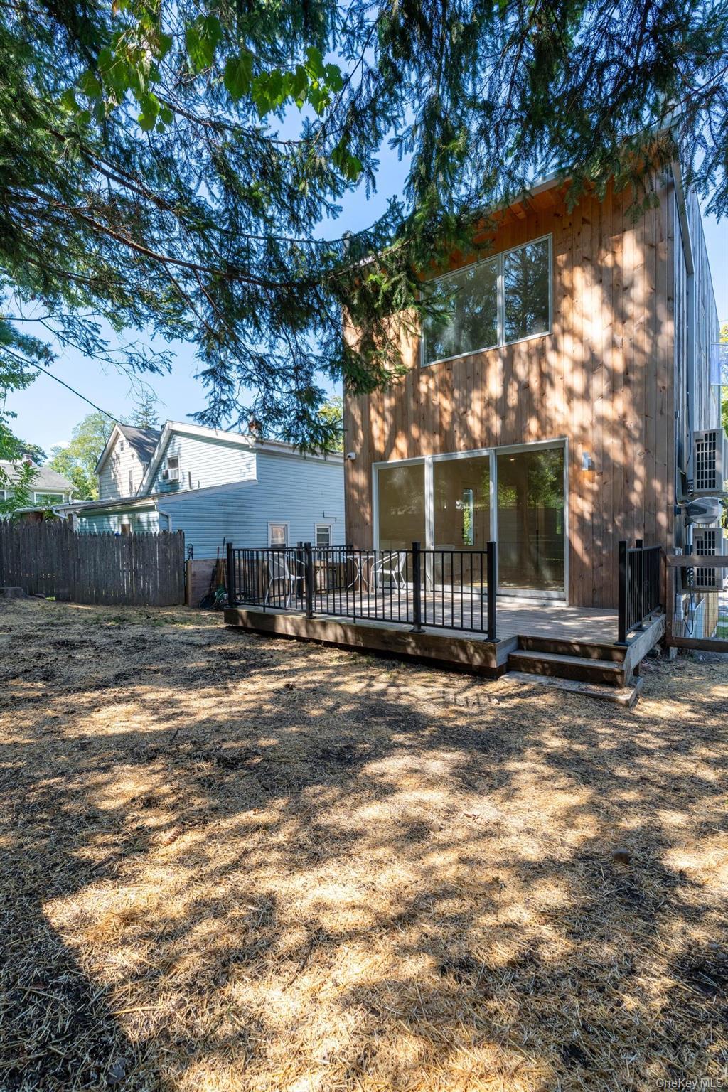 Single Family Glenwood Dutchess County, NY 12603, MLS-909464-7