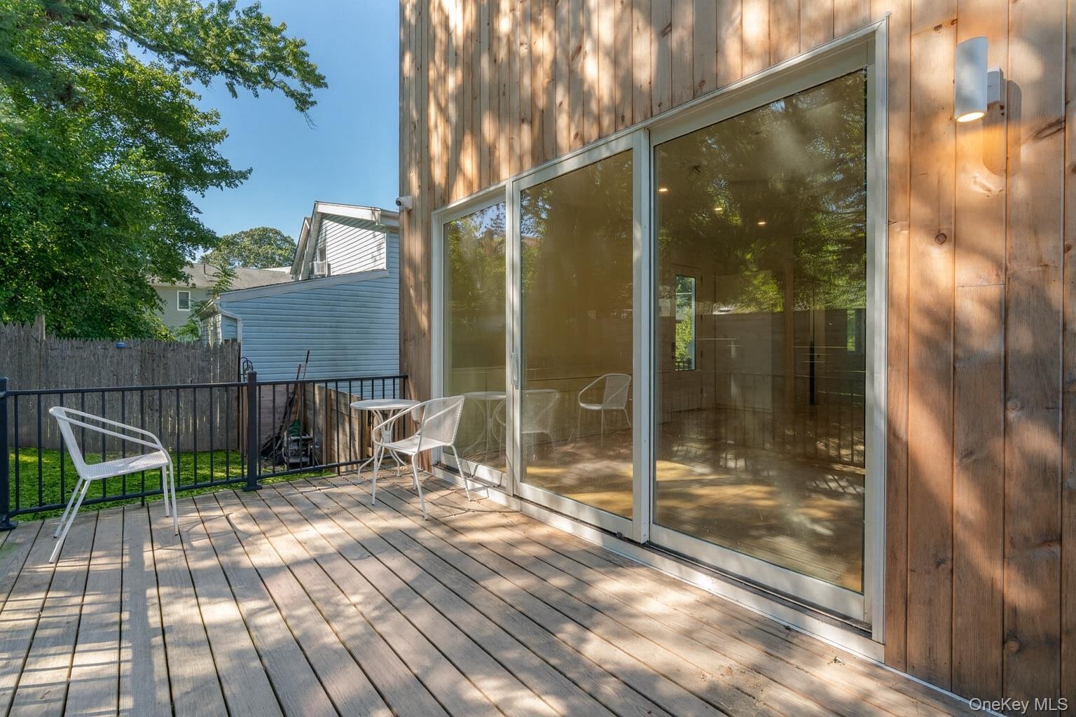 Single Family Glenwood Dutchess County, NY 12603, MLS-909464-9