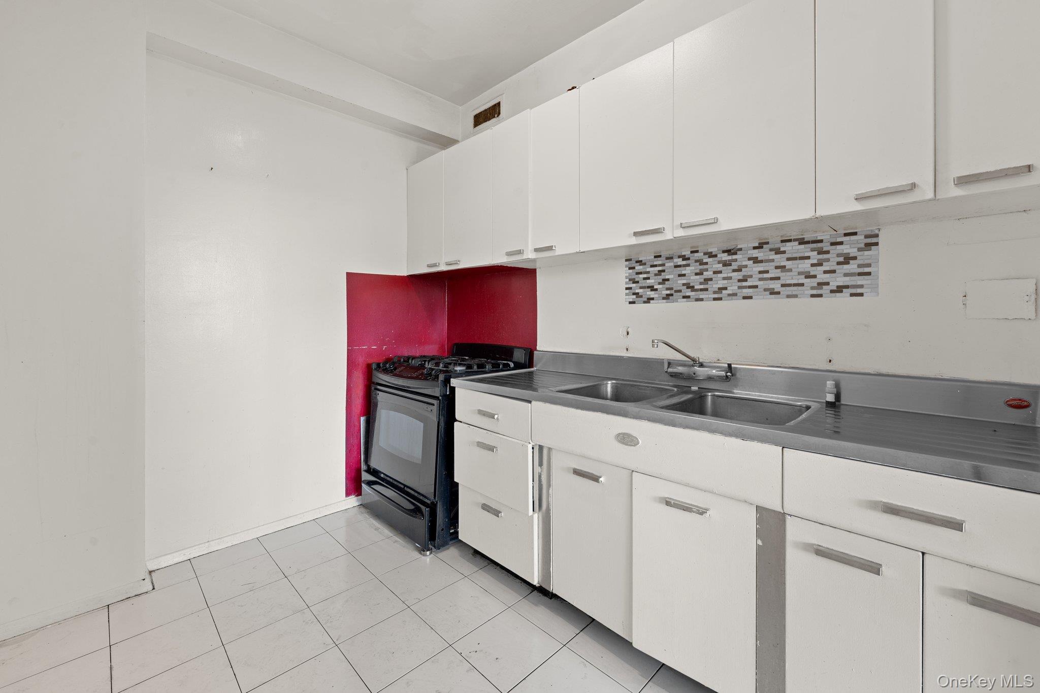 Coop Fordham Hill Oval Bronx, NY 10468, MLS-909476-10