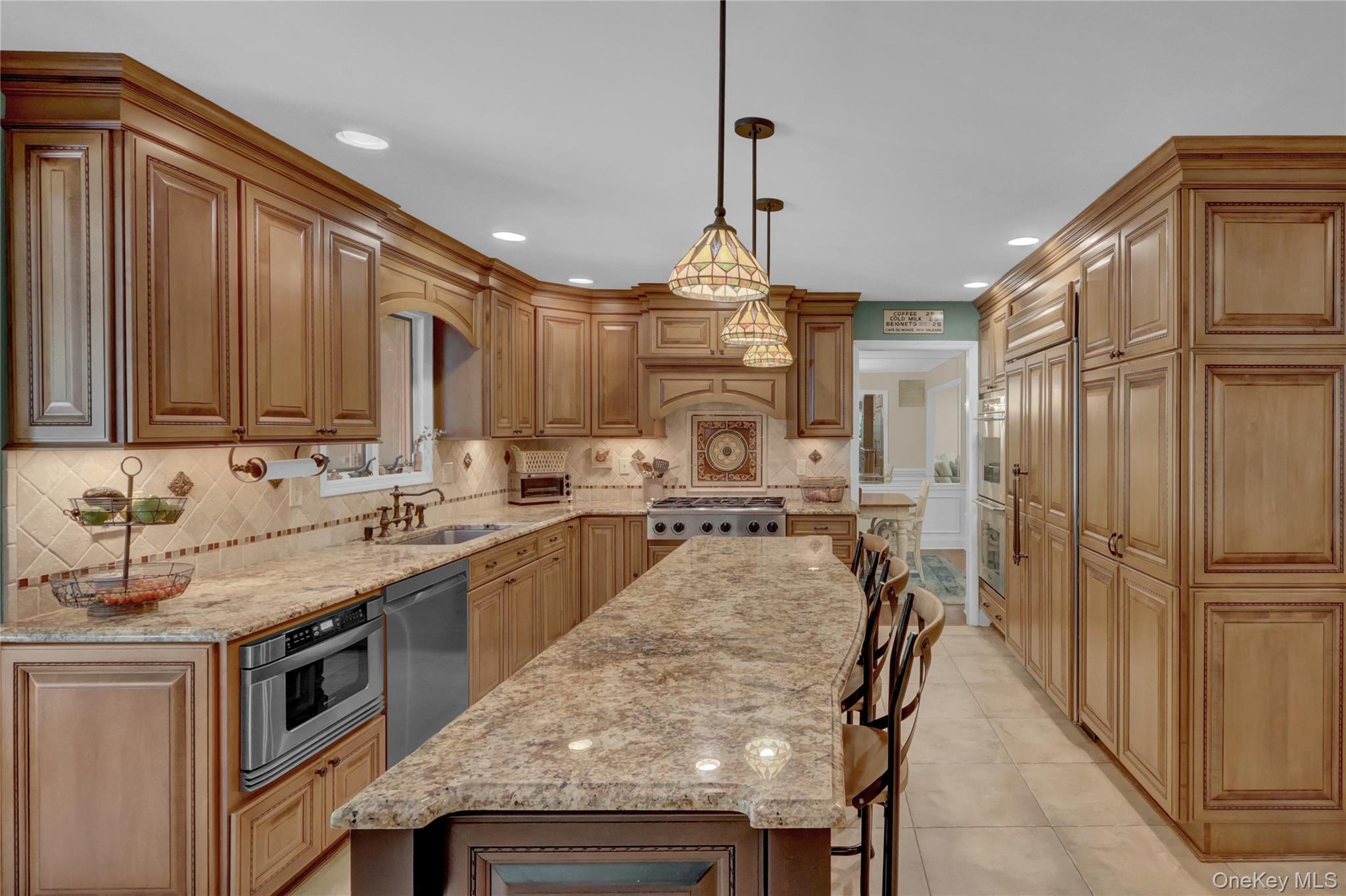 Single Family Cliff Suffolk County, NY 11777, MLS-909482-13