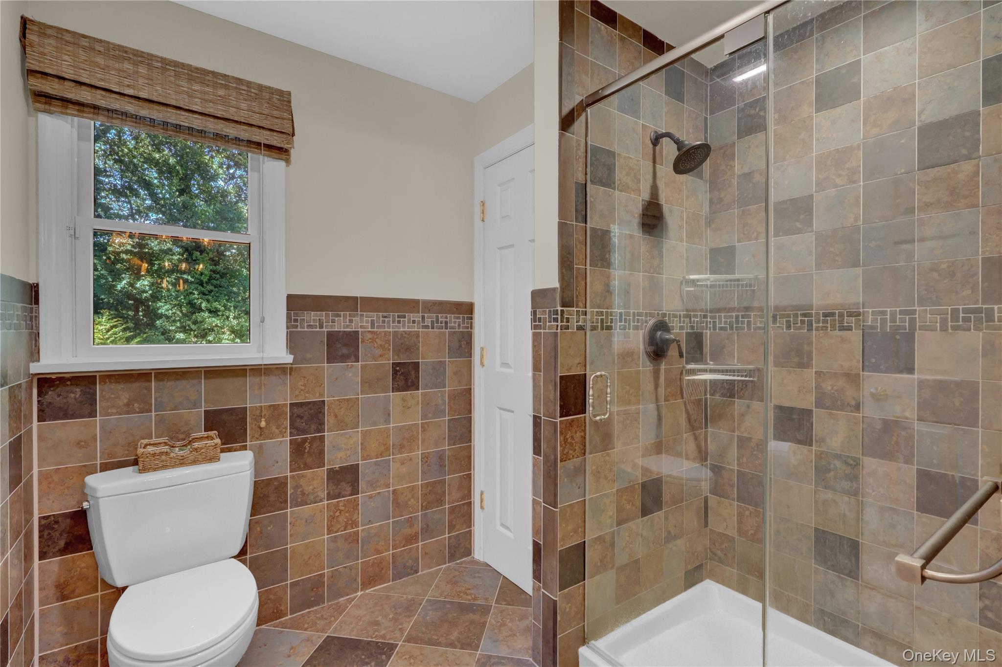 Single Family Cliff Suffolk County, NY 11777, MLS-909482-30