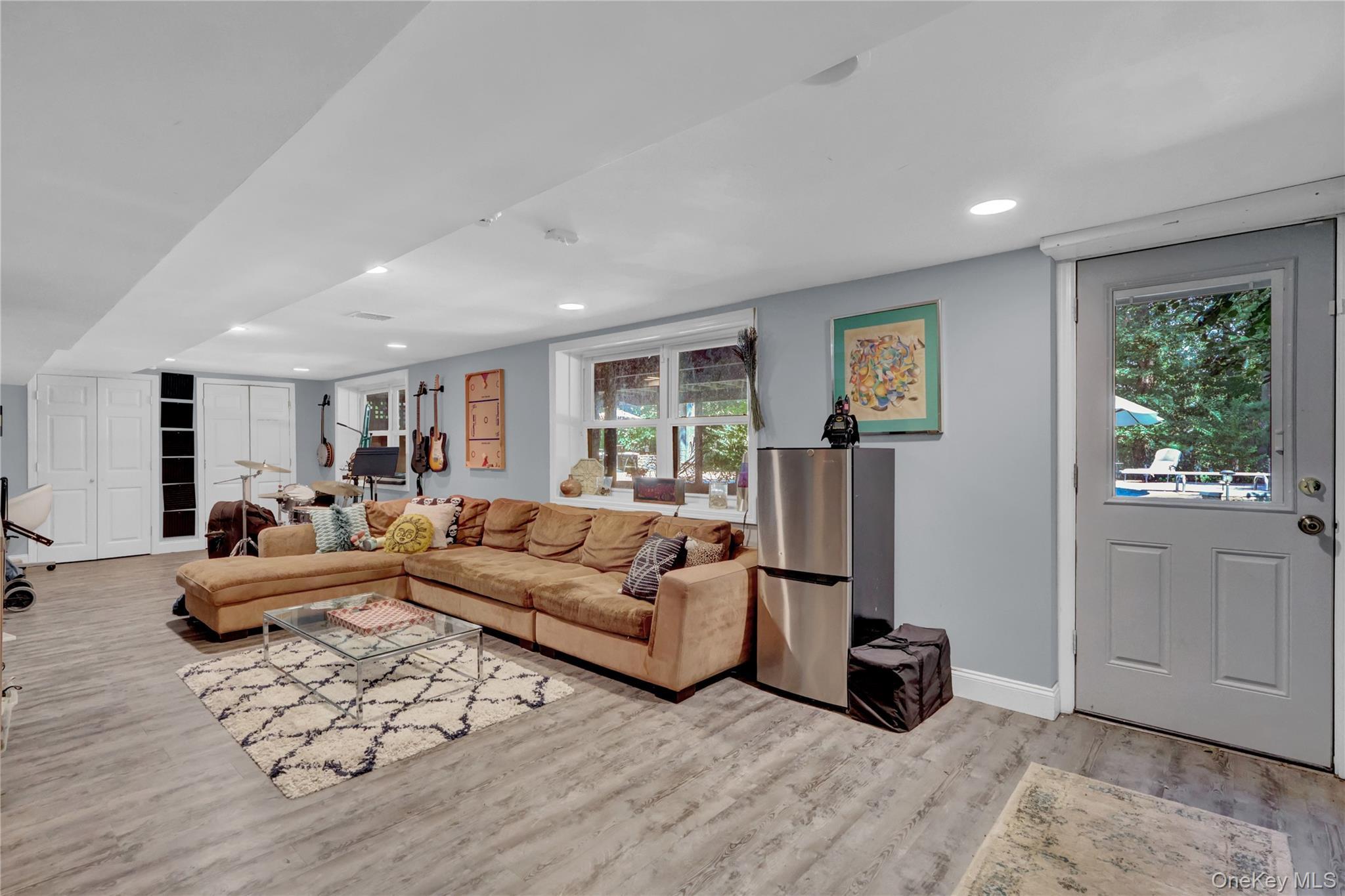 Single Family Cliff Suffolk County, NY 11777, MLS-909482-36