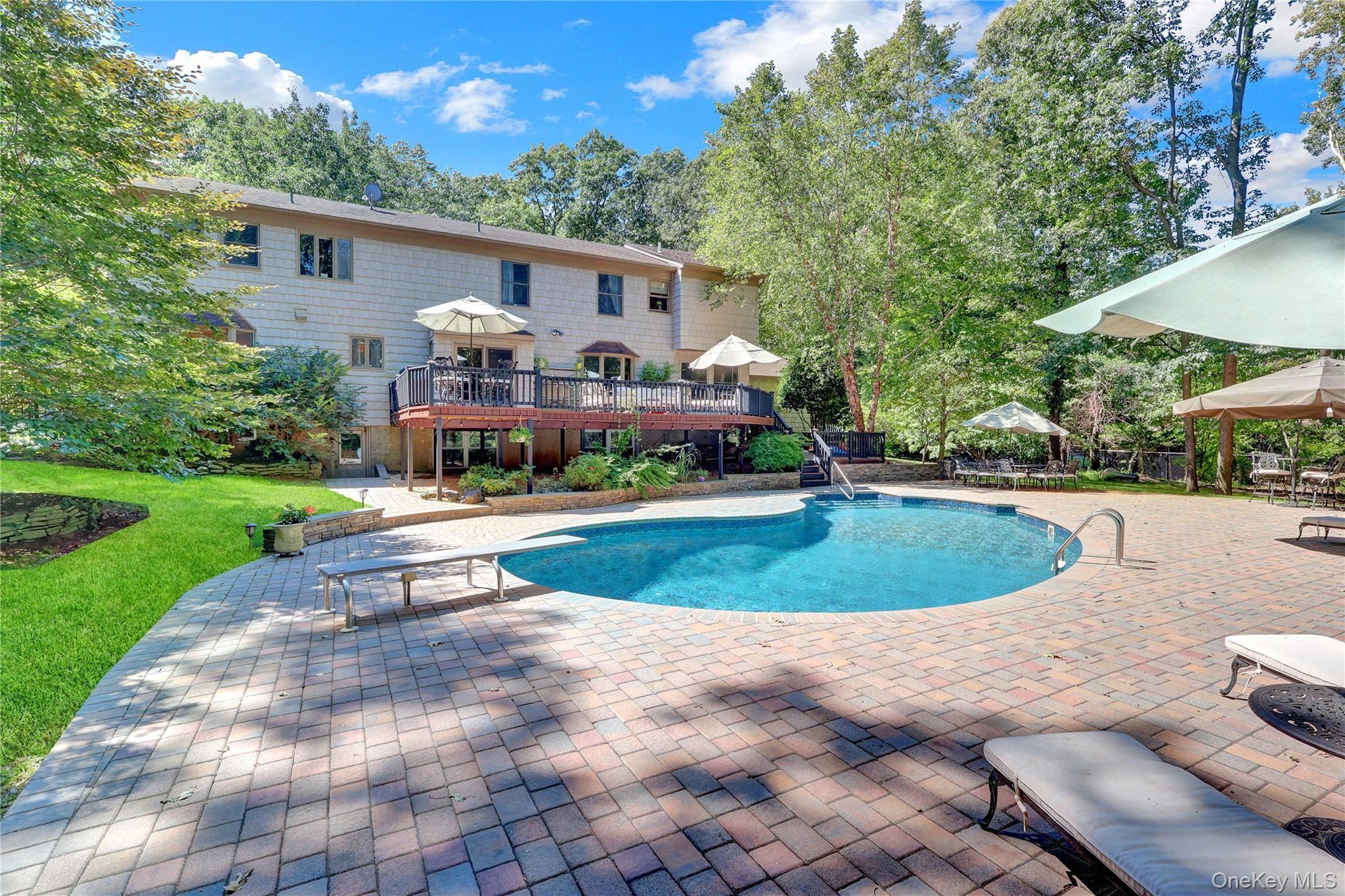 Single Family Cliff Suffolk County, NY 11777, MLS-909482-42