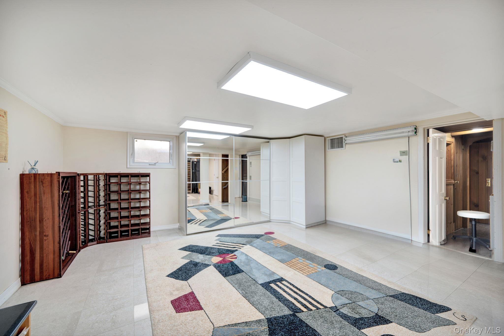 Single Family 194th Queens, NY 11366, MLS-909489-28