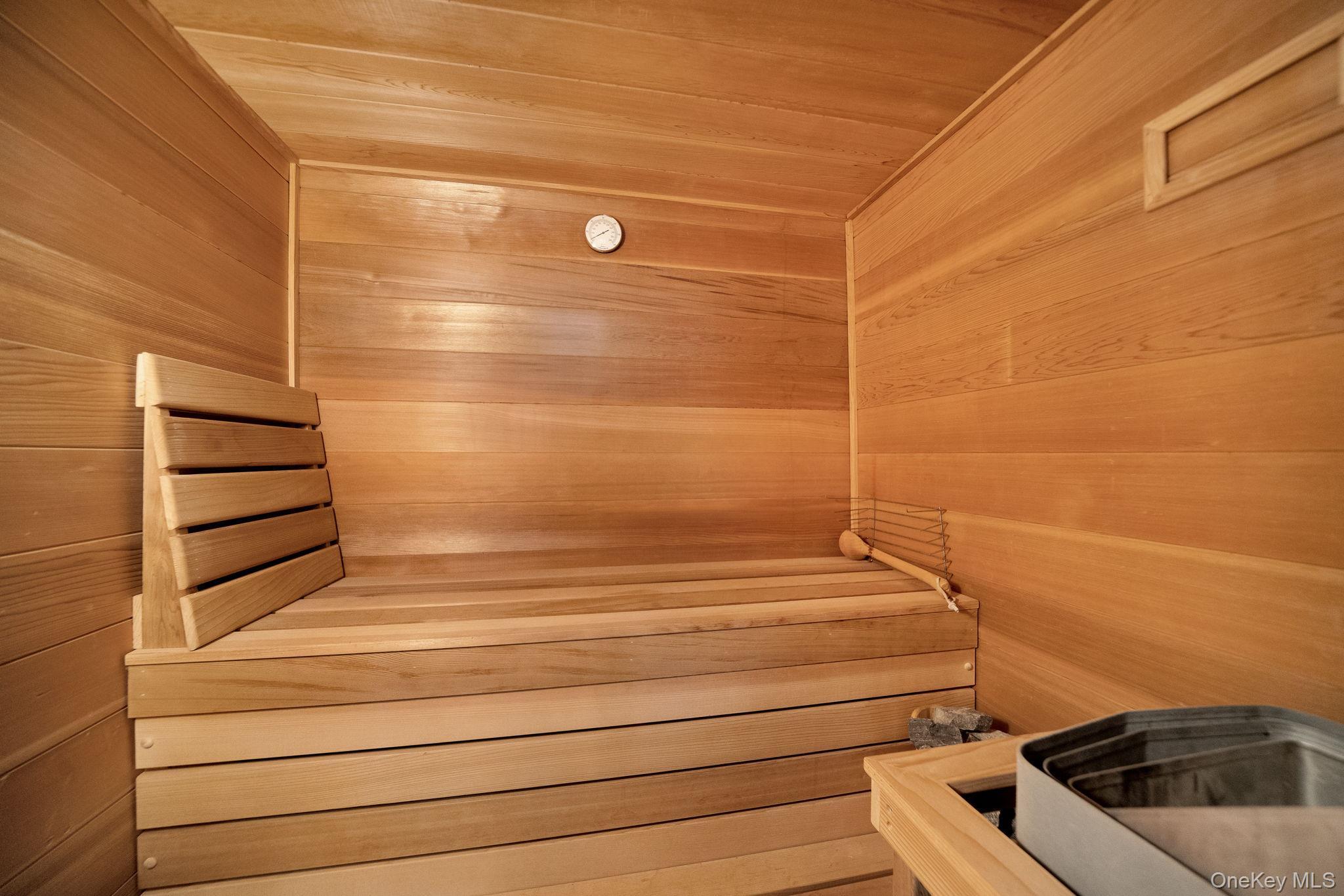 Single Family 194th Queens, NY 11366, MLS-909489-29