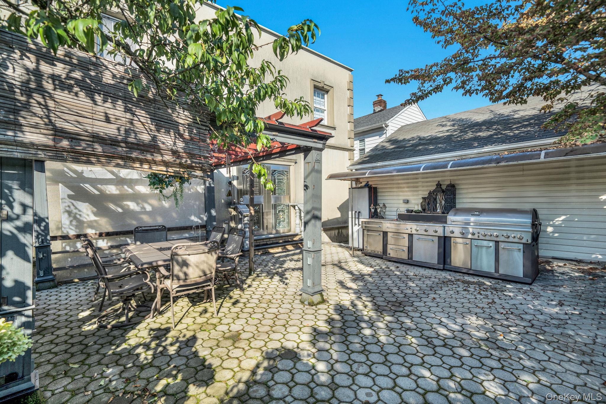 Single Family 194th Queens, NY 11366, MLS-909489-33