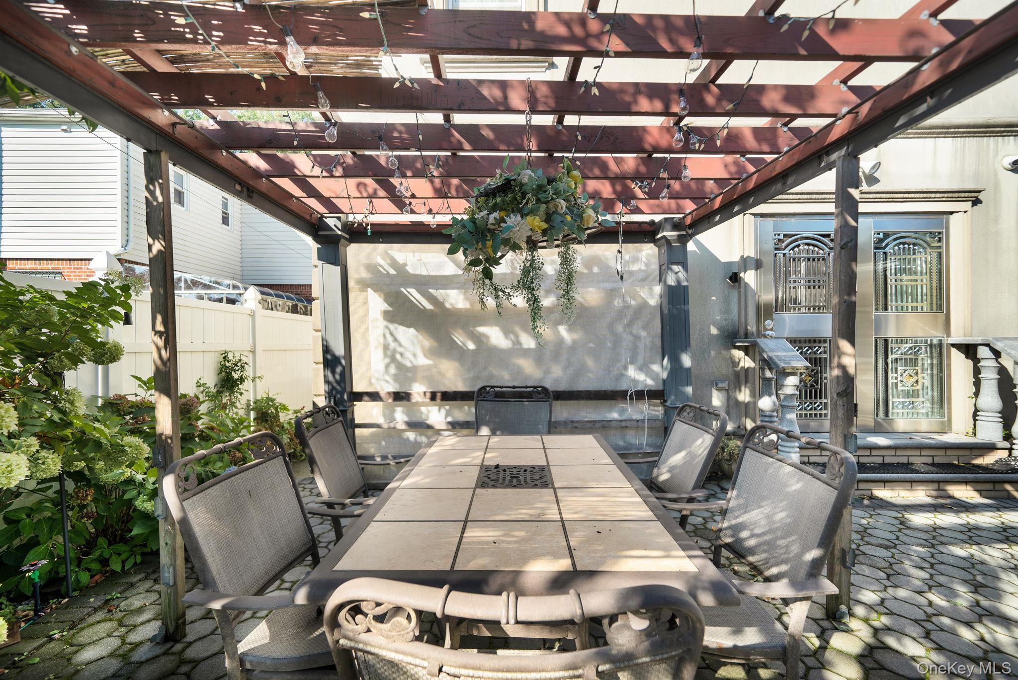 Single Family 194th Queens, NY 11366, MLS-909489-34