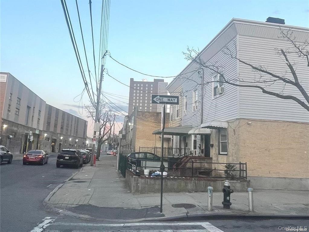 Single Family 91 Queens, NY 11435, MLS-909508-3