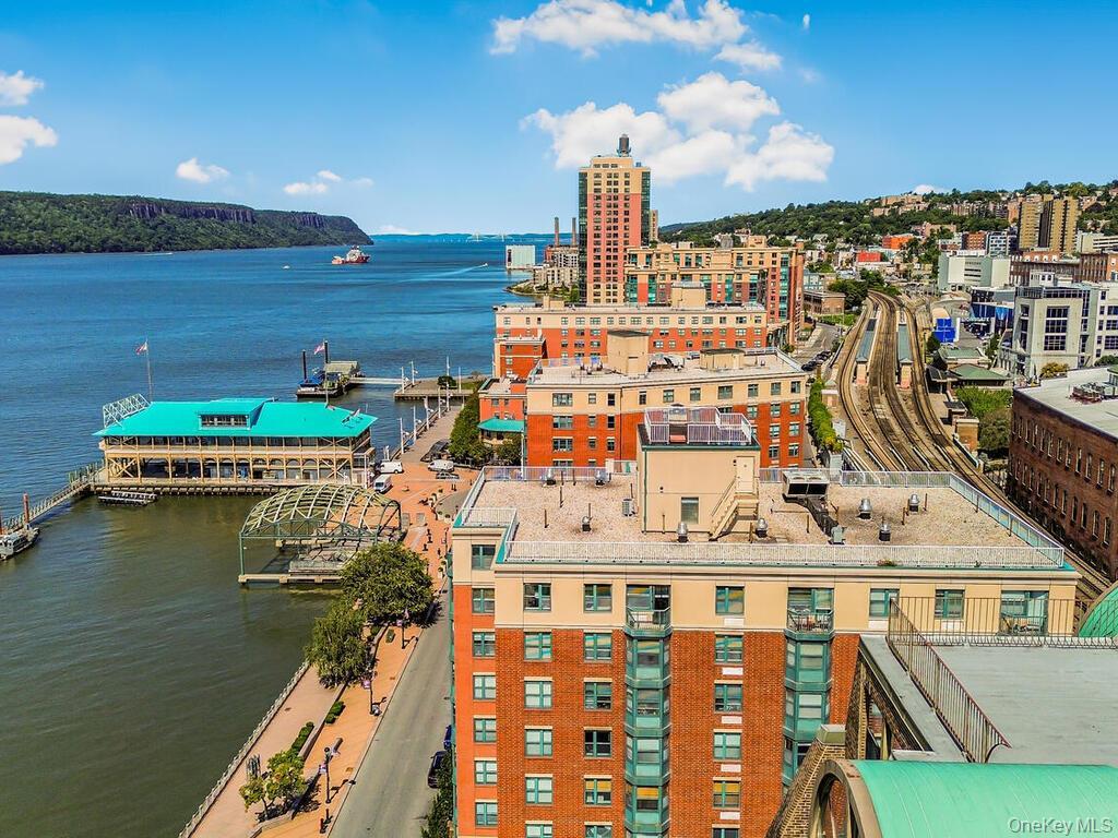 Condo Water Grant  Westchester County, NY 10701, MLS-909512-27