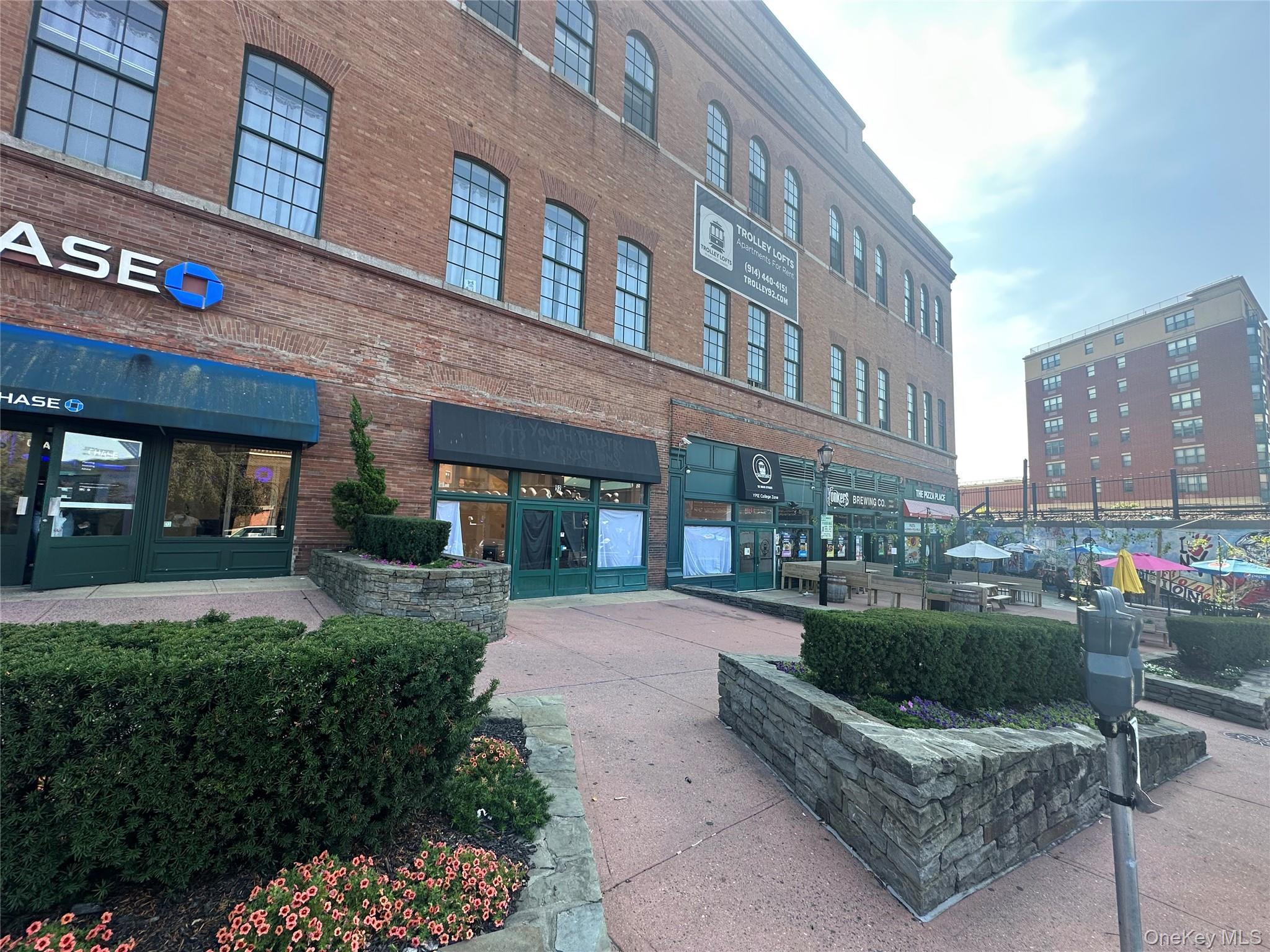 Condo Water Grant  Westchester County, NY 10701, MLS-909512-39