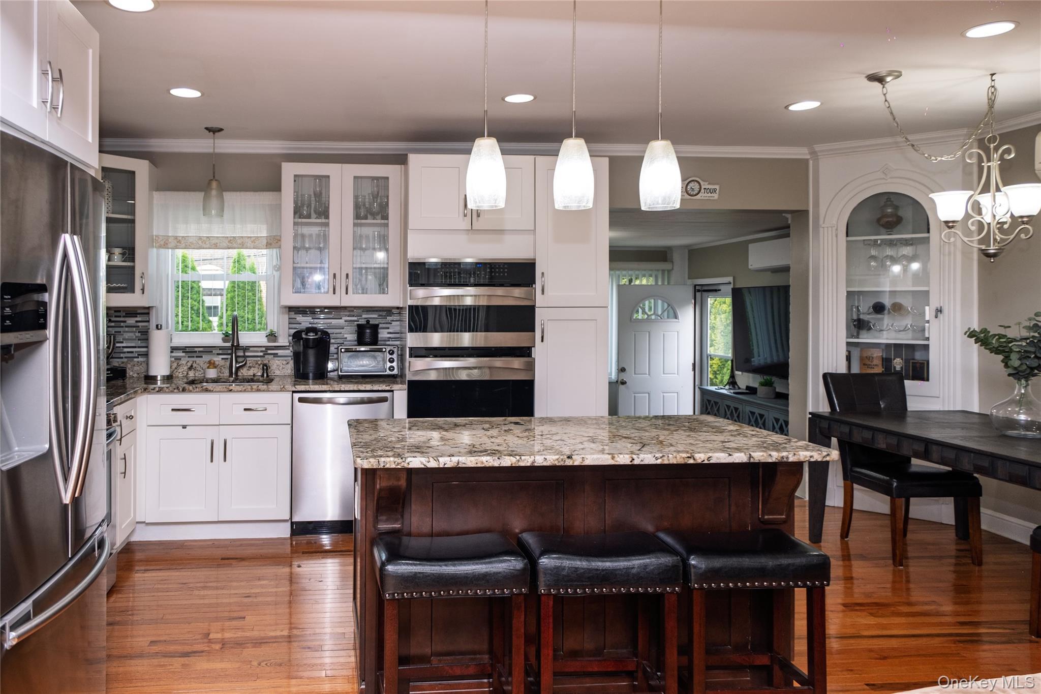 Single Family Elton  Nassau County, NY 11530, MLS-909541-3