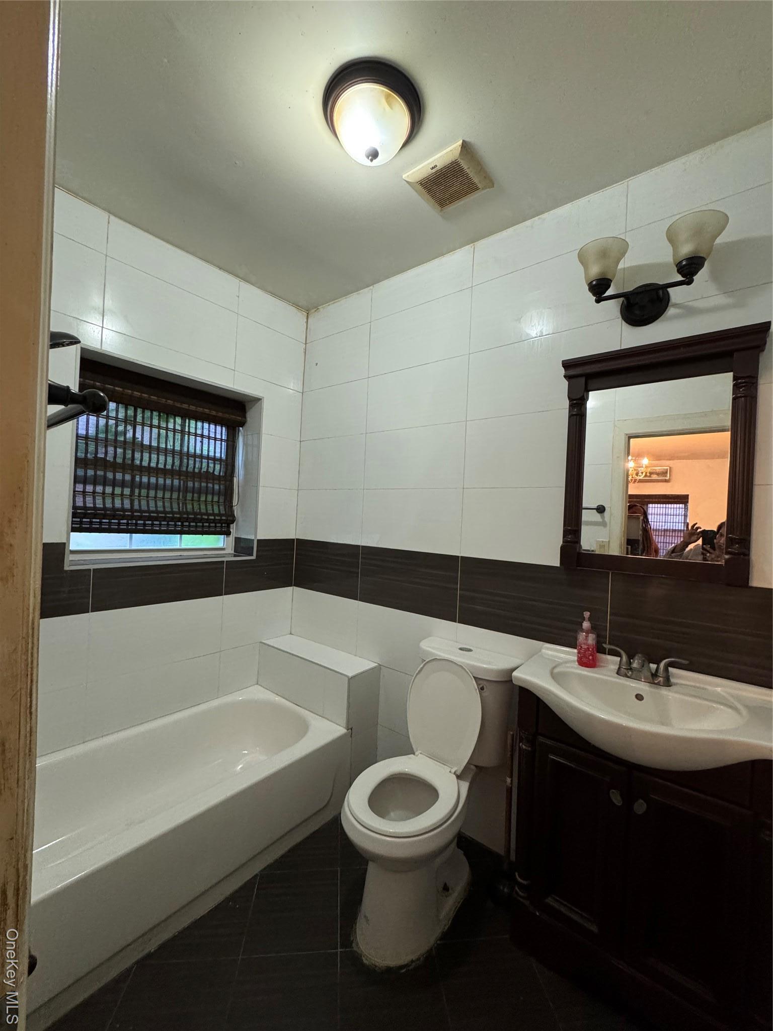 Single Family Pitman  Bronx, NY 10466, MLS-909552-14