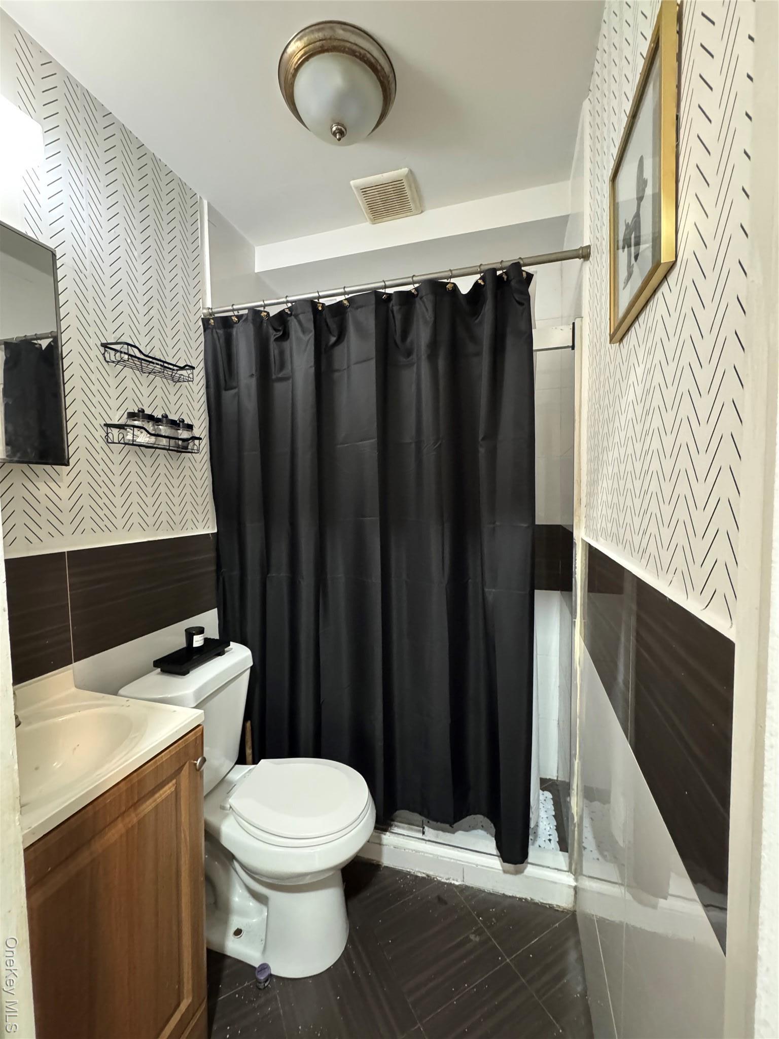 Single Family Pitman  Bronx, NY 10466, MLS-909552-18