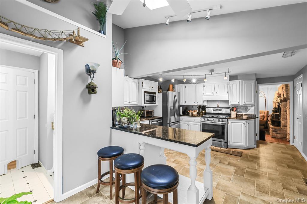 Single Family Quaker Hill Orange County, NY 10950, MLS-909565-18