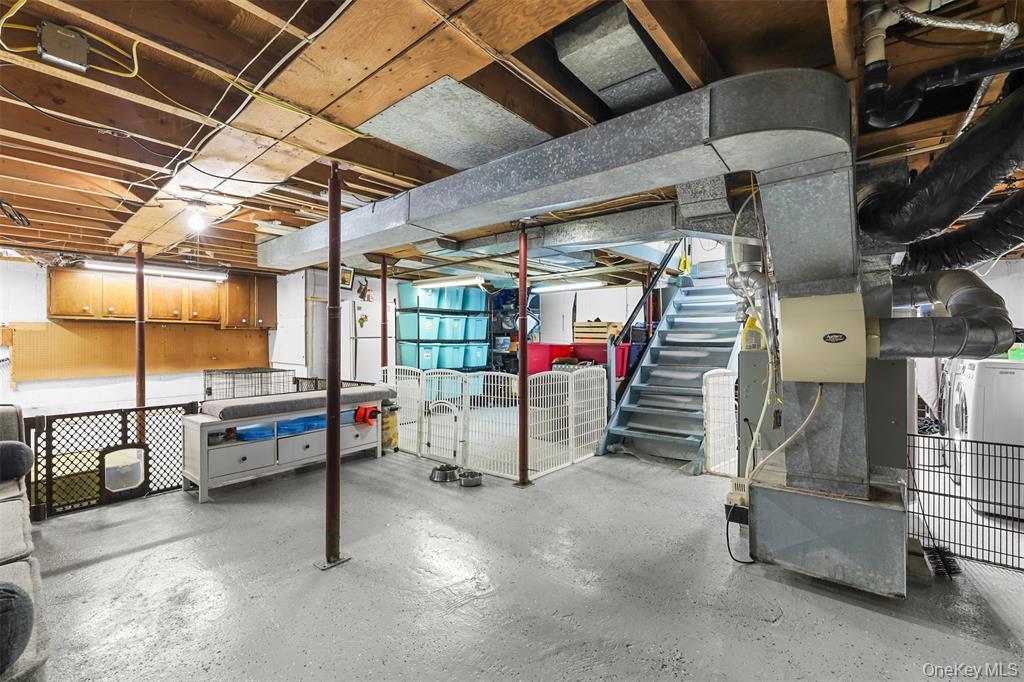 Single Family Quaker Hill Orange County, NY 10950, MLS-909565-36