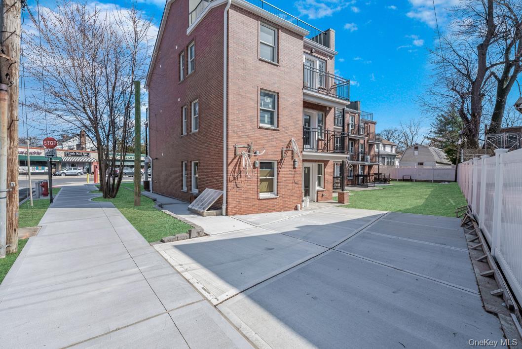 Single Family Francis Lewis Blvd Queens, NY 11361, MLS-909566-11