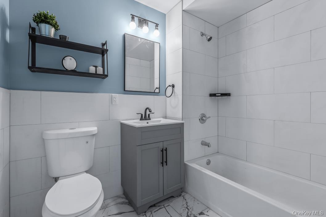 Single Family Francis Lewis Blvd Queens, NY 11361, MLS-909566-19