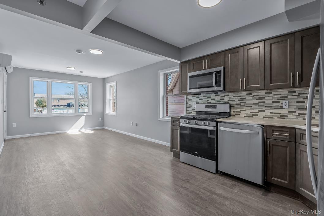 Single Family Francis Lewis Blvd Queens, NY 11361, MLS-909566-22