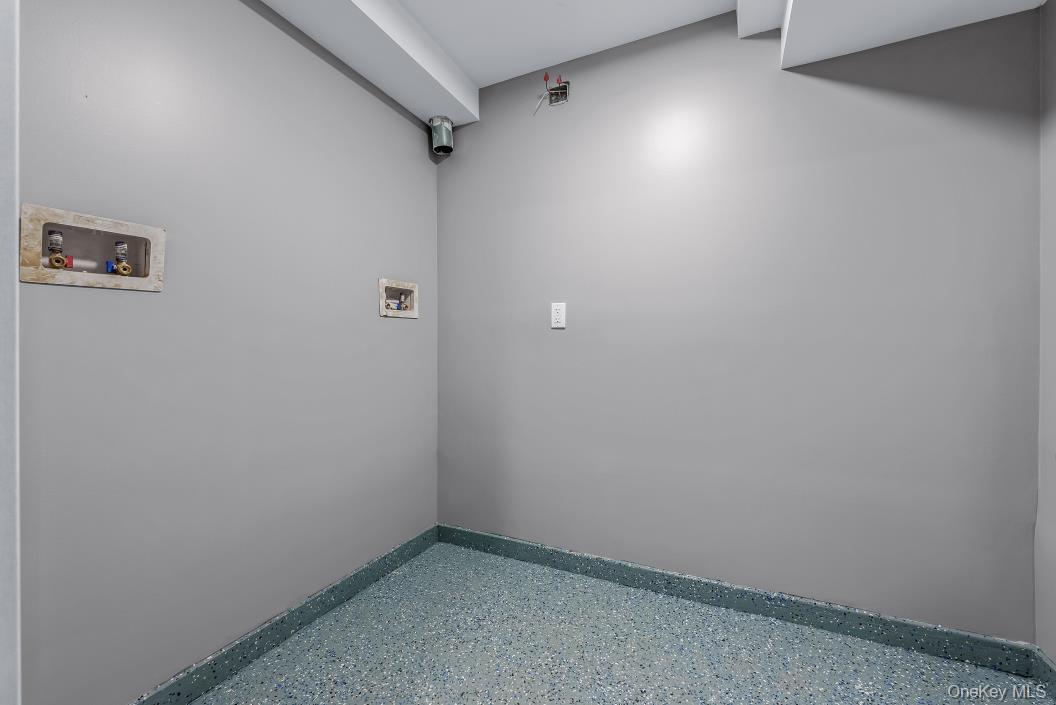 Single Family Francis Lewis Blvd Queens, NY 11361, MLS-909566-36