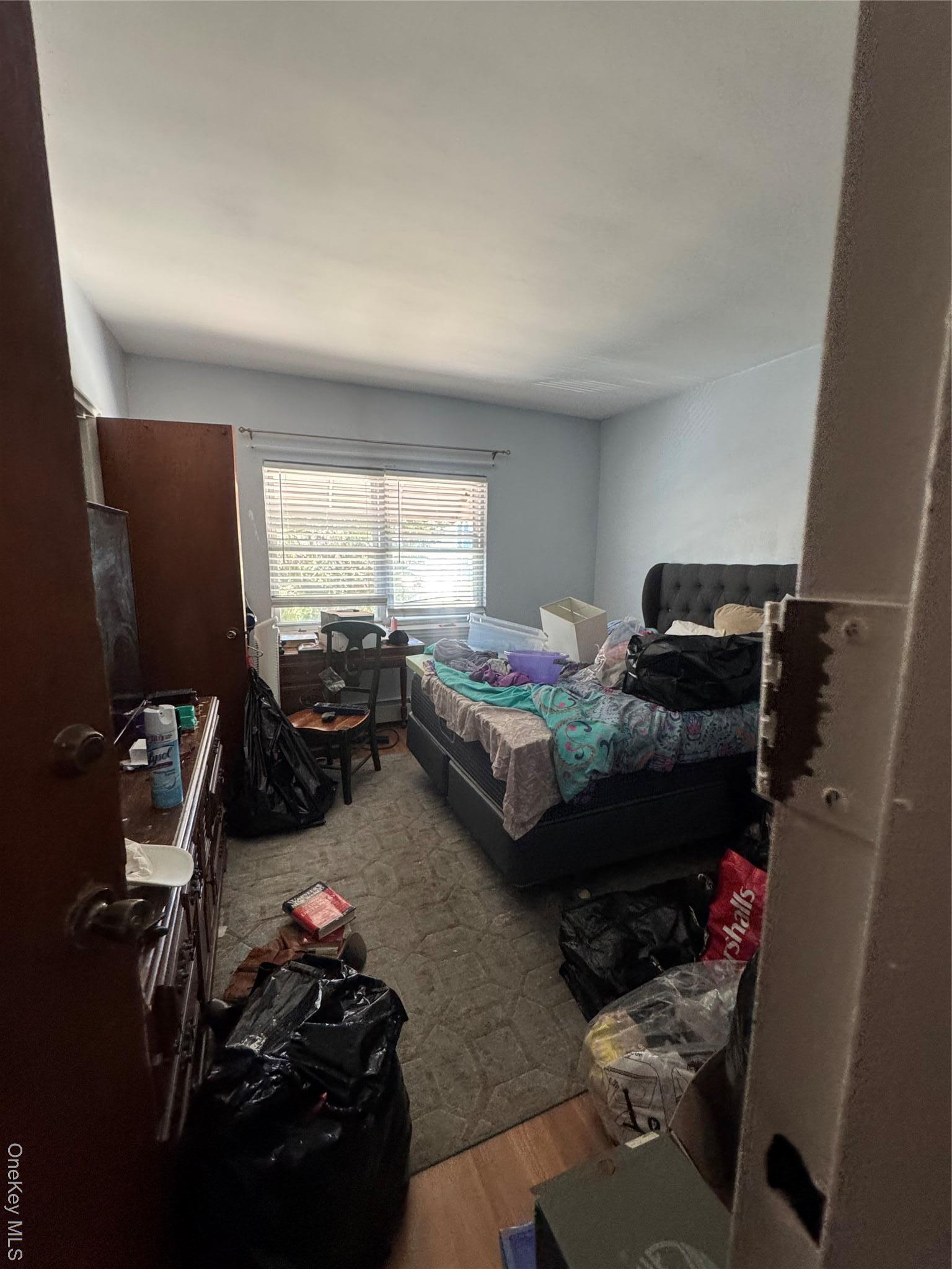 Single Family E 229 Street,  Bronx,   Bronx, NY 10466, MLS-909569-23