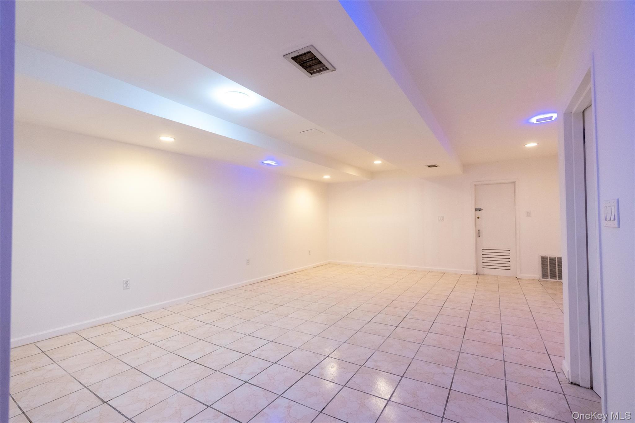 Single Family 14th  Queens, NY 11356, MLS-909592-12