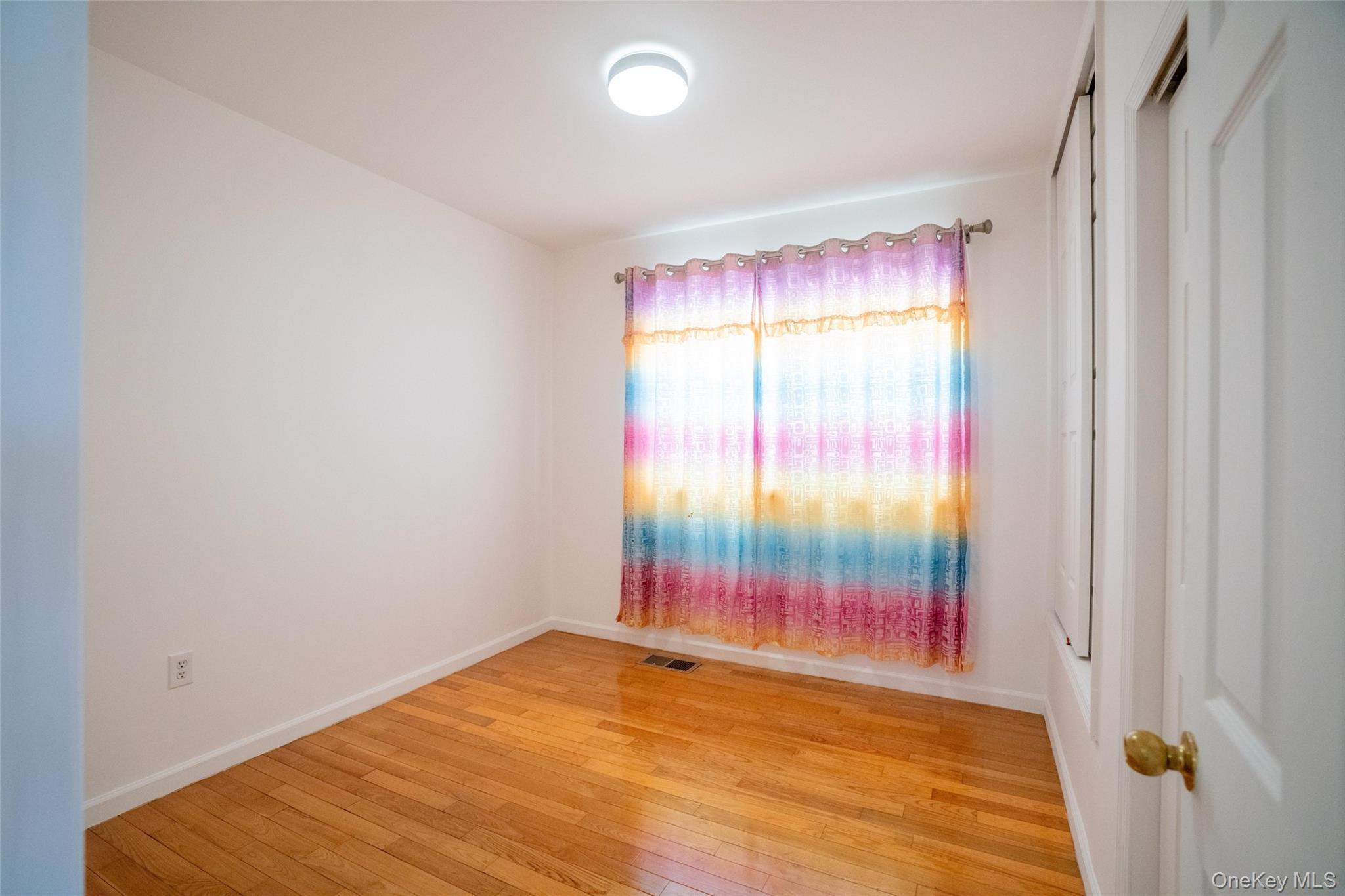 Single Family 14th  Queens, NY 11356, MLS-909592-7