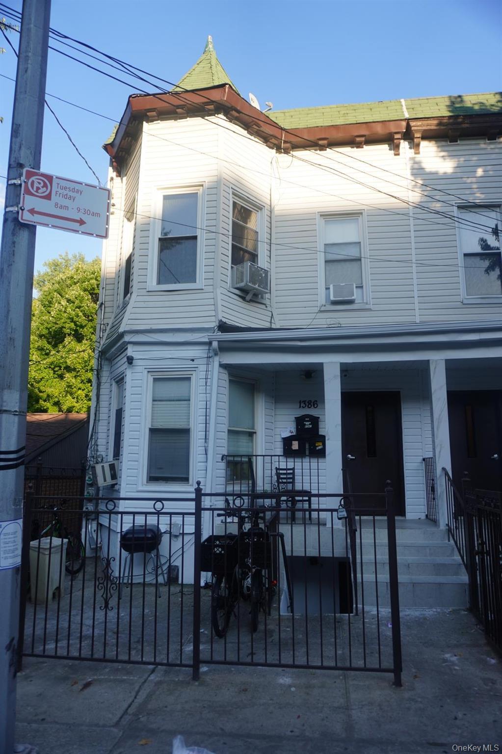 Single Family Clinton  Bronx, NY 10456, MLS-909593-2