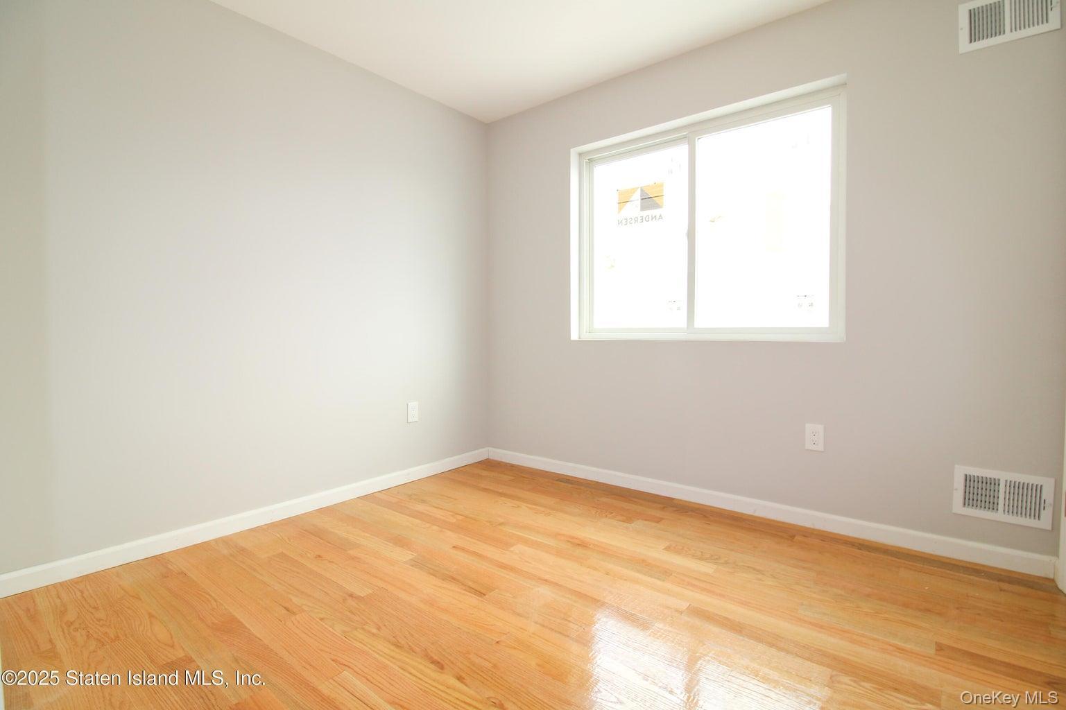 Single Family Perry Avenue Staten Island, NY 10314, MLS-909610-11