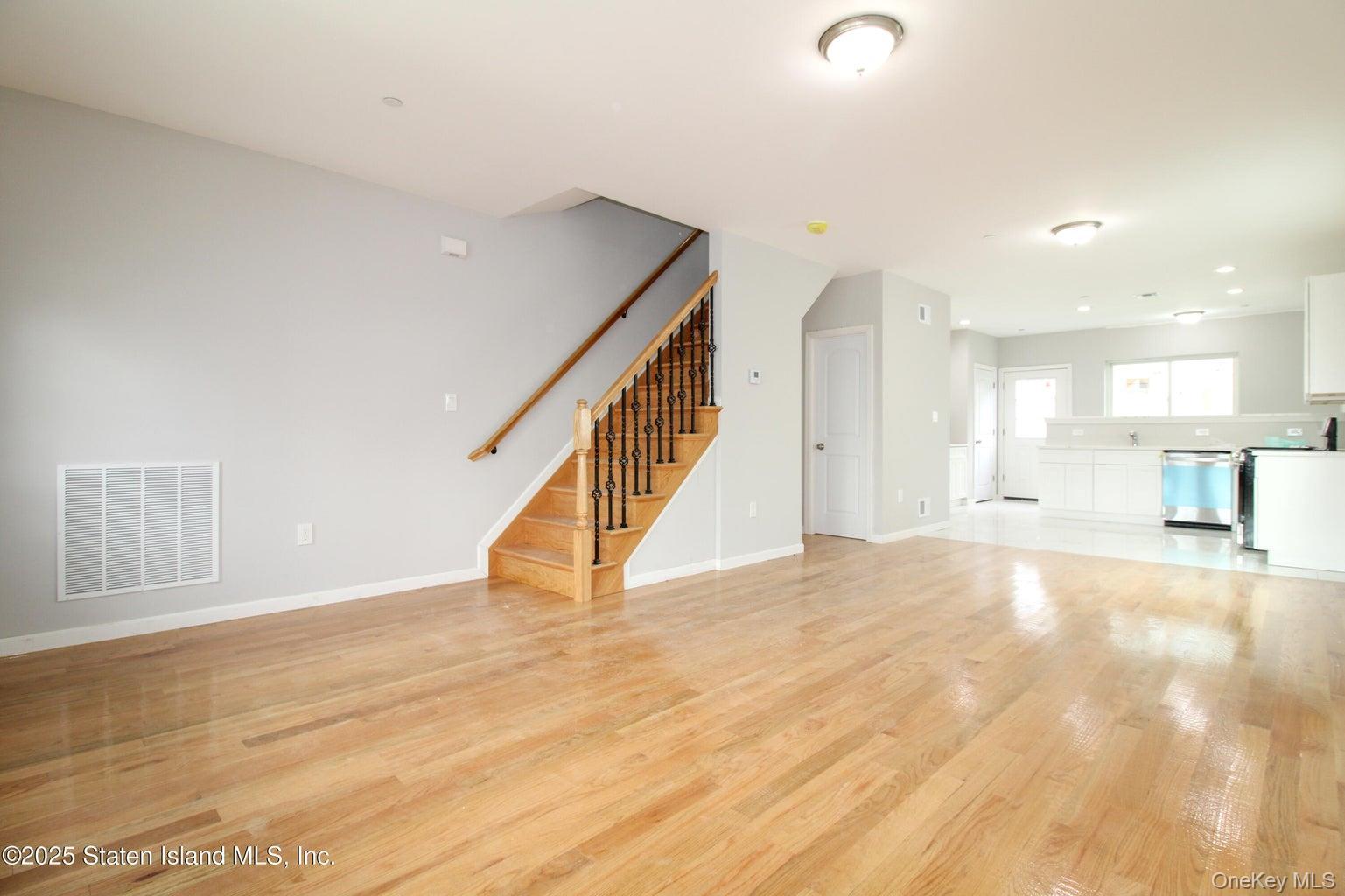 Single Family Perry Avenue Staten Island, NY 10314, MLS-909610-2