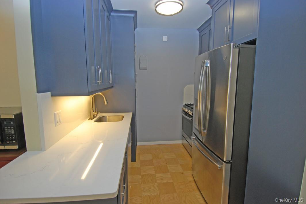 Coop Grand Central  Queens, NY 11005, MLS-909612-6