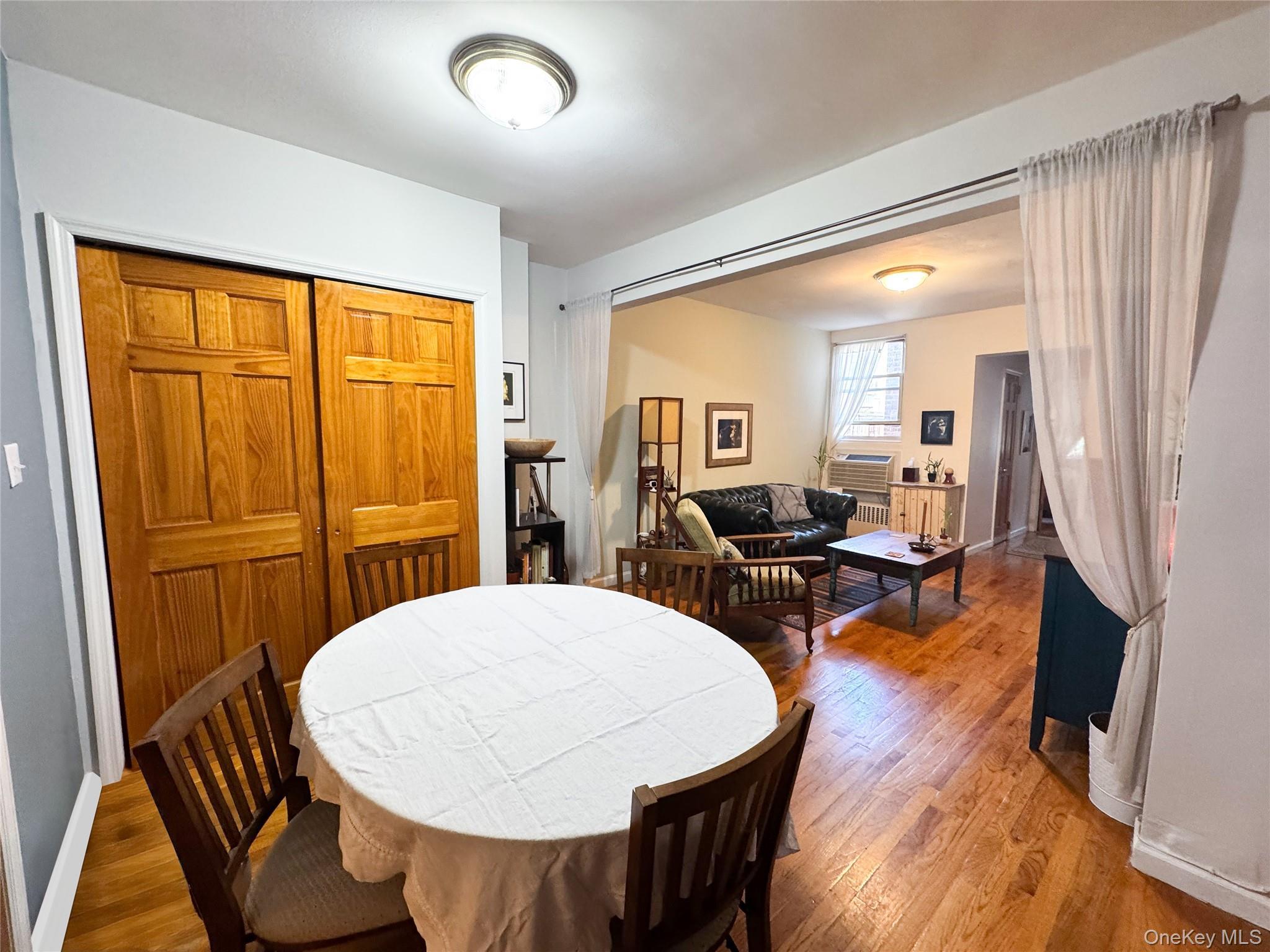 Single Family Ditmars Queens, NY 11105, MLS-909622-9