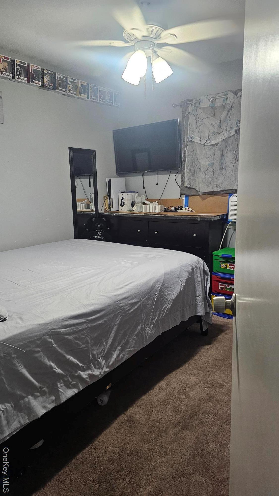 Single Family 4th  Suffolk County, NY 11795, MLS-909627-6