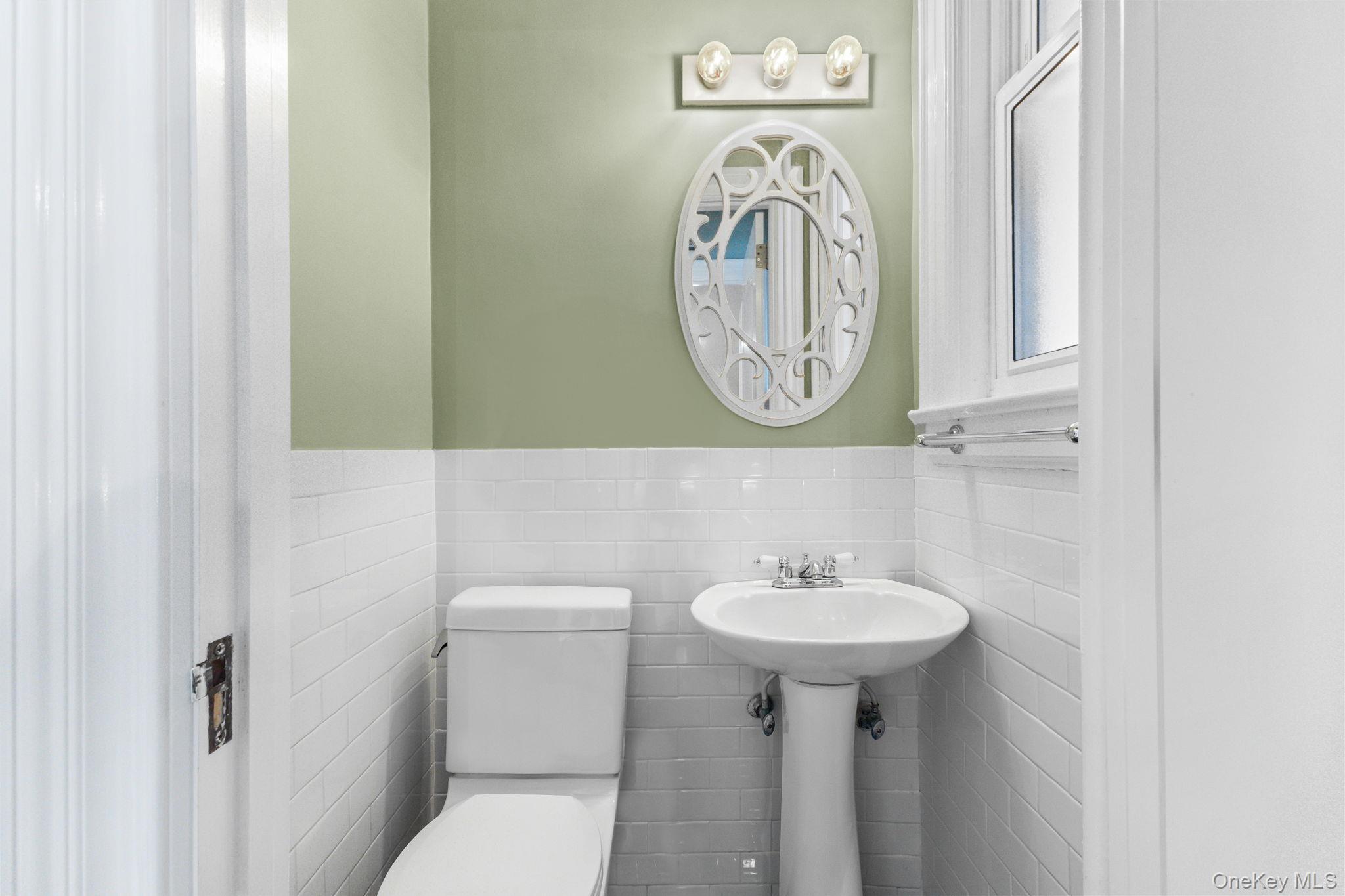 Single Family Liebig  Bronx, NY 10471, MLS-909638-17