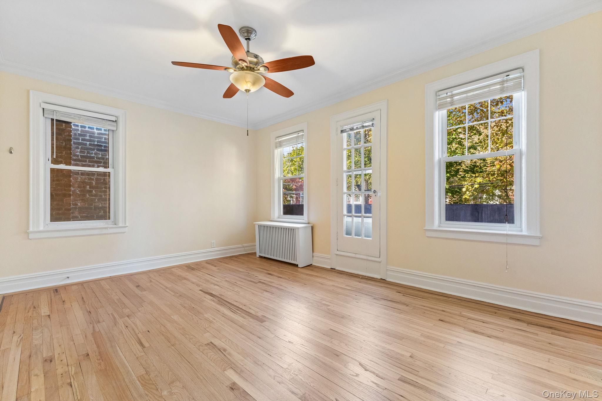 Single Family Liebig  Bronx, NY 10471, MLS-909638-28