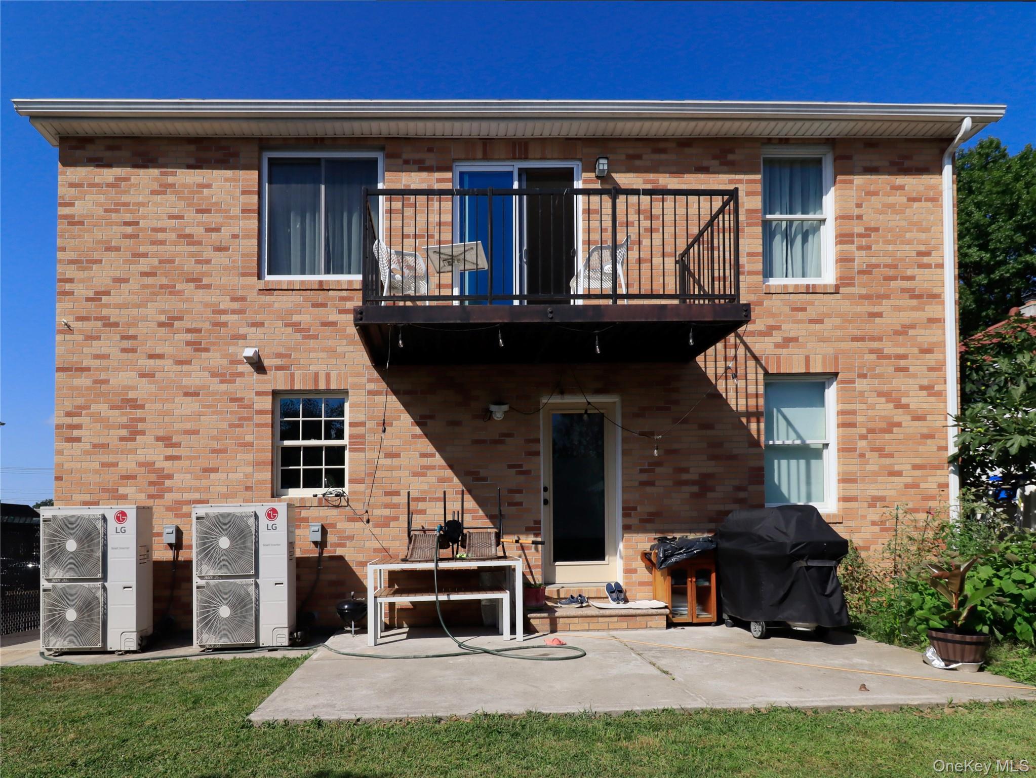 Single Family 220th Queens, NY 11361, MLS-909646-2