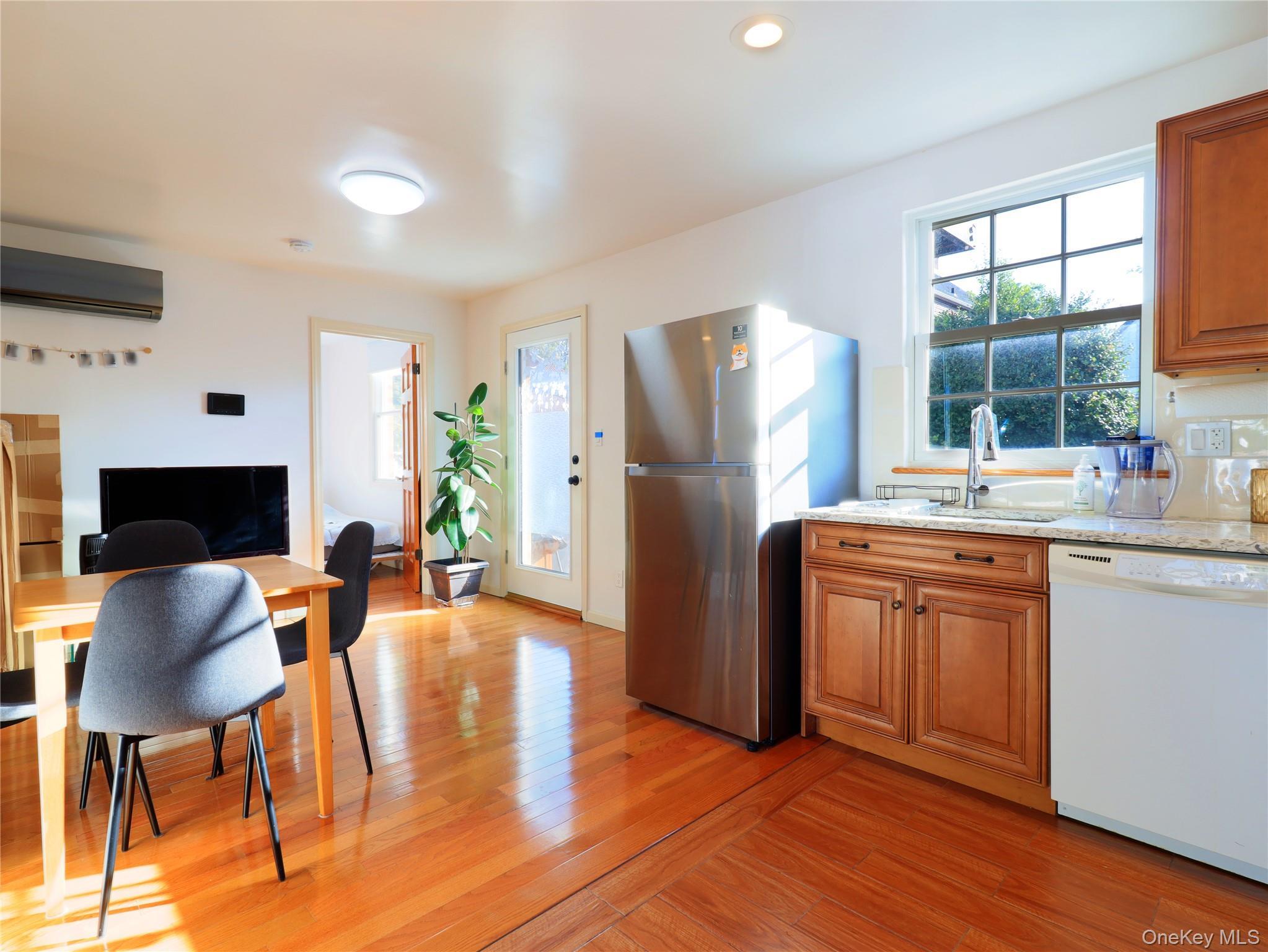 Single Family 220th Queens, NY 11361, MLS-909646-20