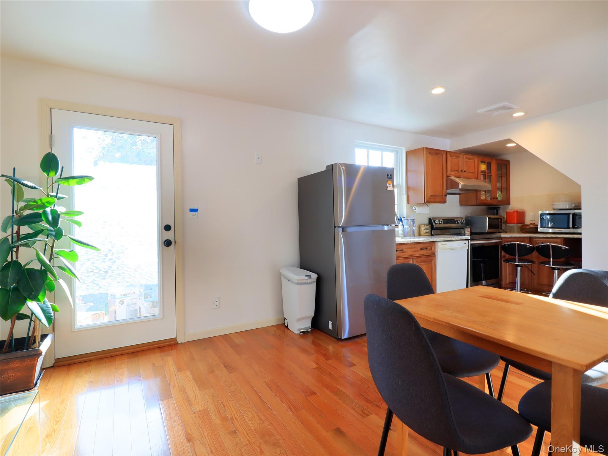 Single Family 220th Queens, NY 11361, MLS-909646-21