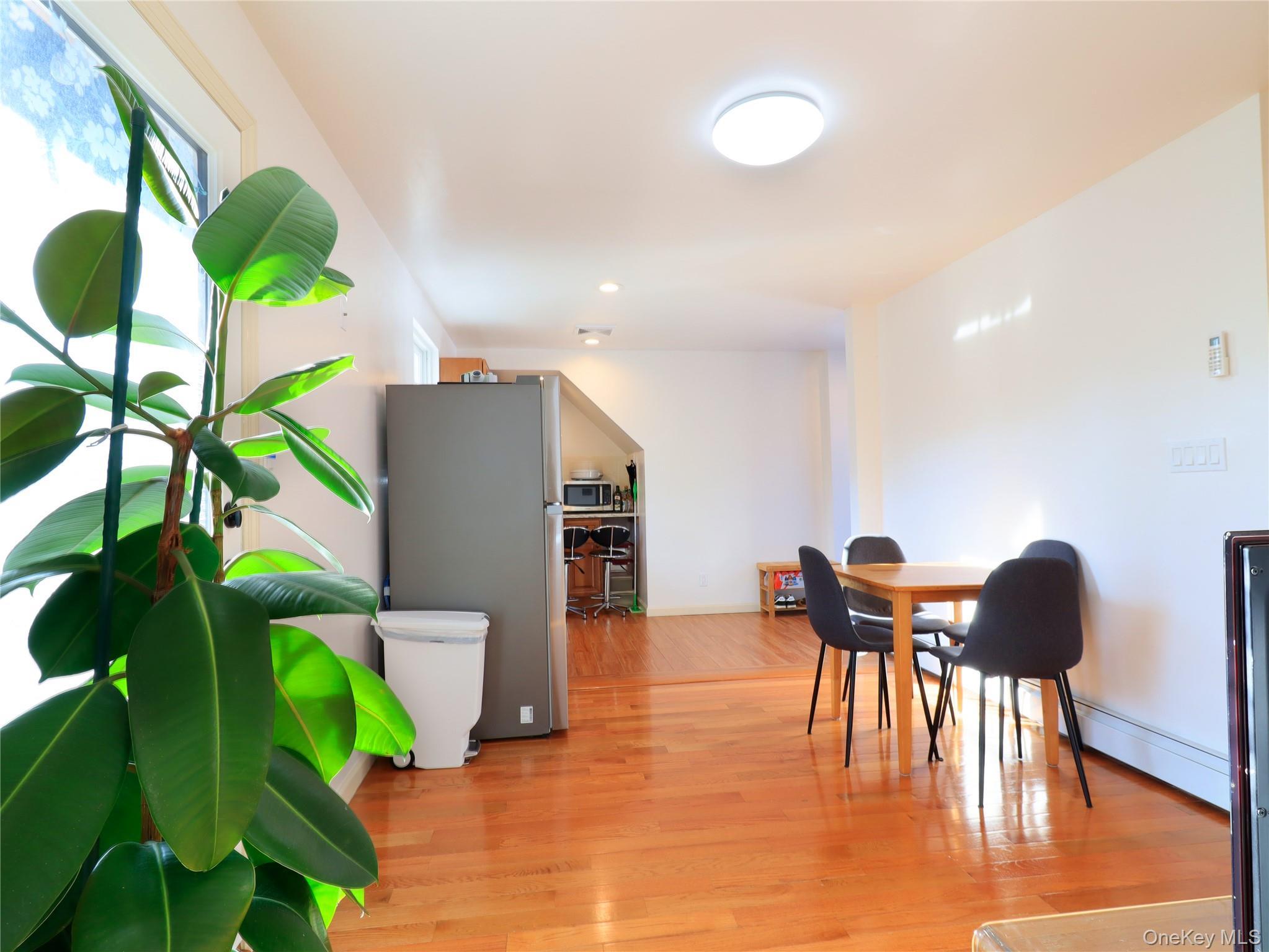 Single Family 220th Queens, NY 11361, MLS-909646-22