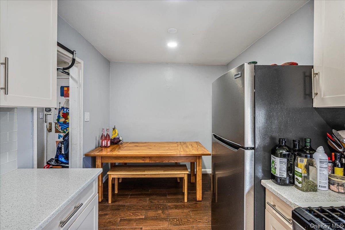 Coop Melbourne  Queens, NY 11367, MLS-909670-20