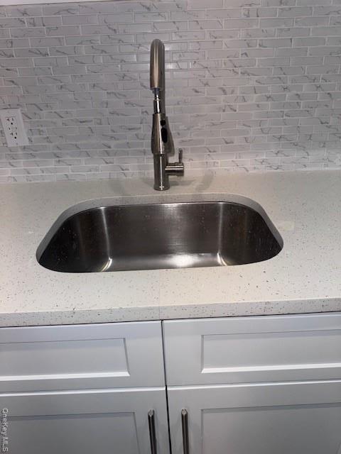 Single Family Mcbride Queens, NY 11691, MLS-909675-22