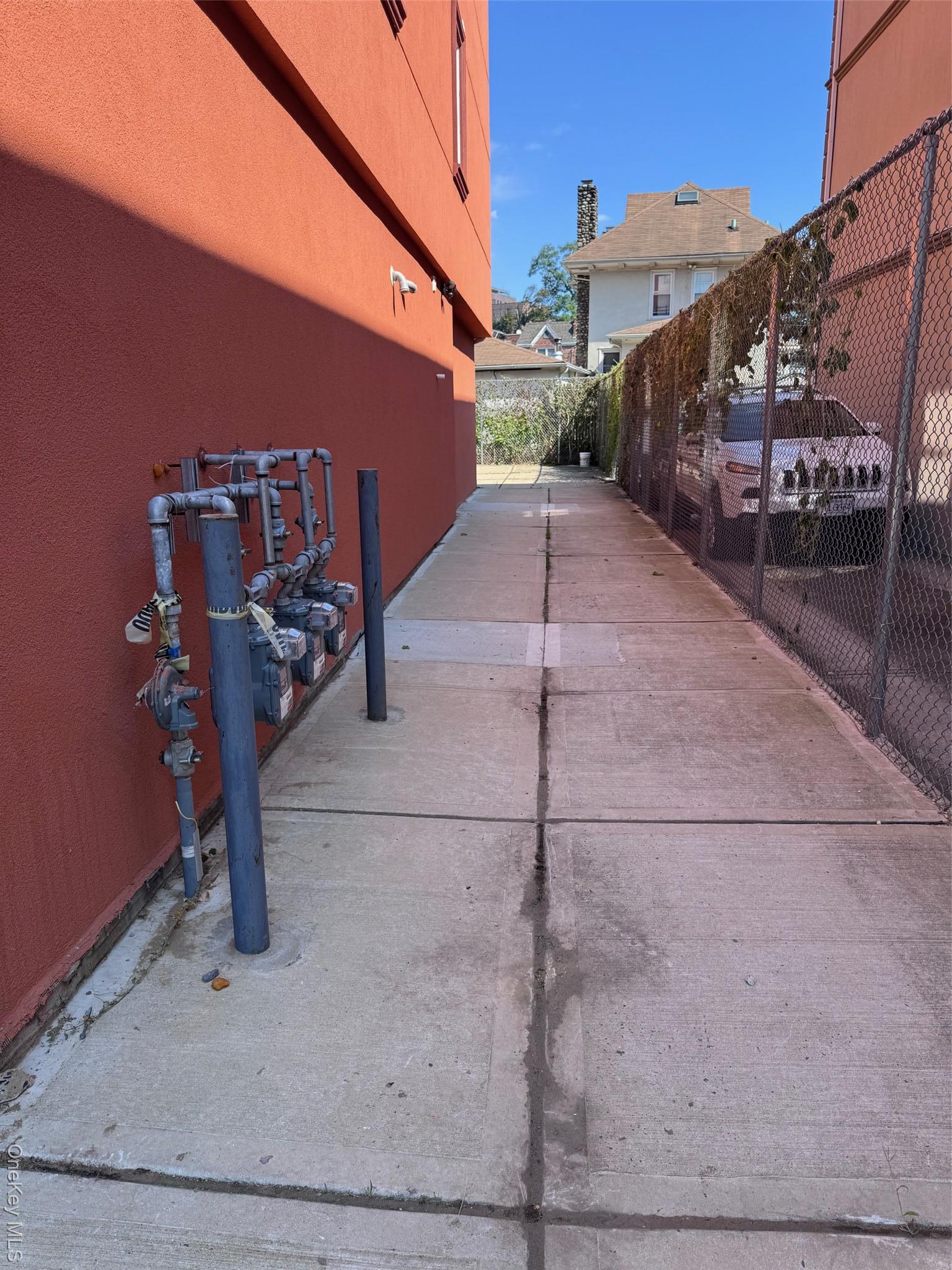 Single Family Mcbride Queens, NY 11691, MLS-909675-27