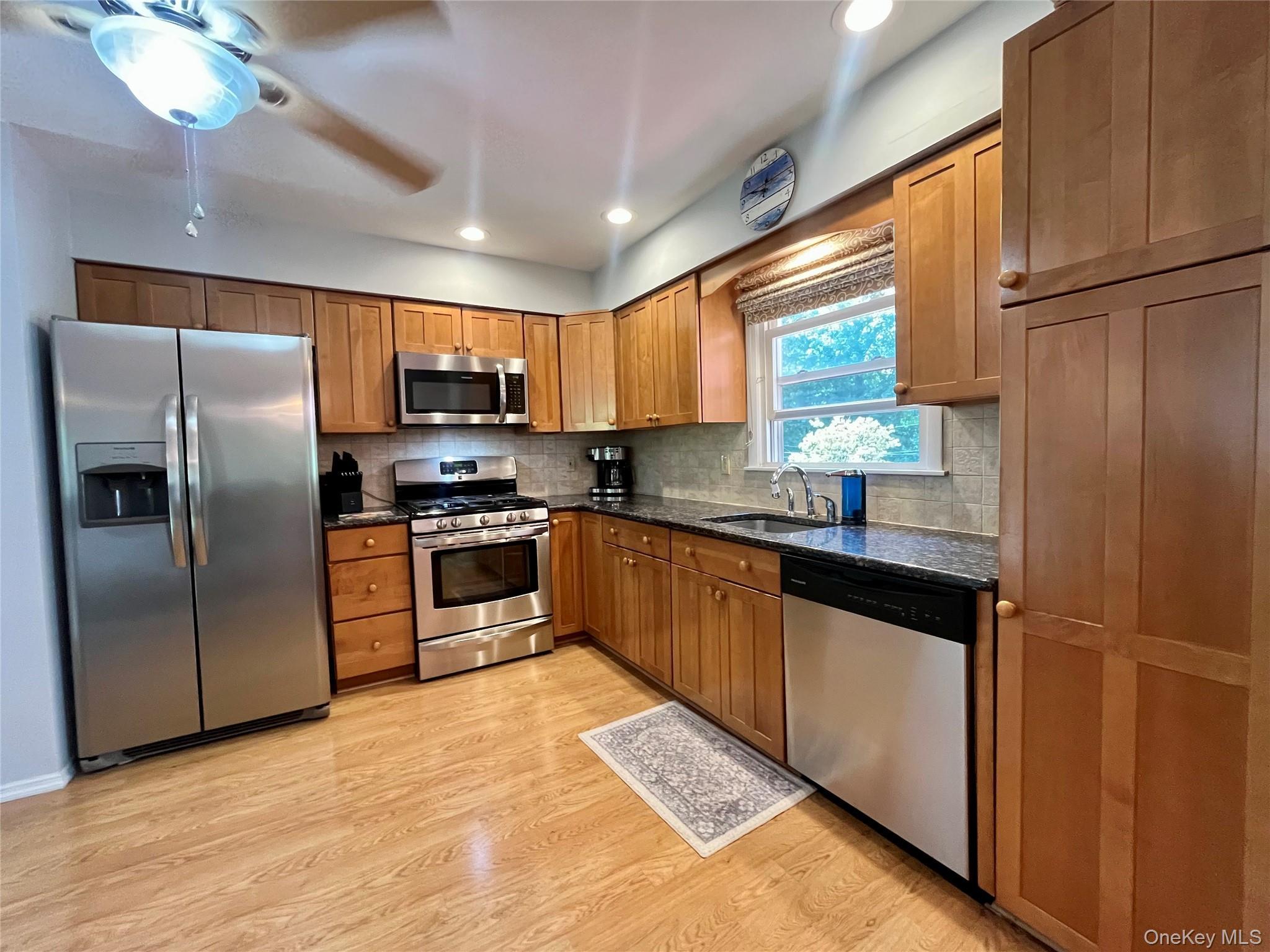 Single Family Island View Orange County, NY 10950, MLS-909689-24