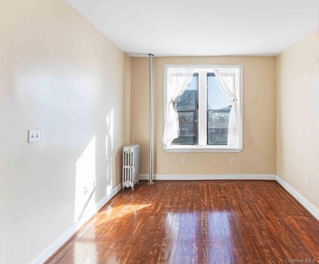 Coop Foster  Brooklyn, NY 11210, MLS-909732-5