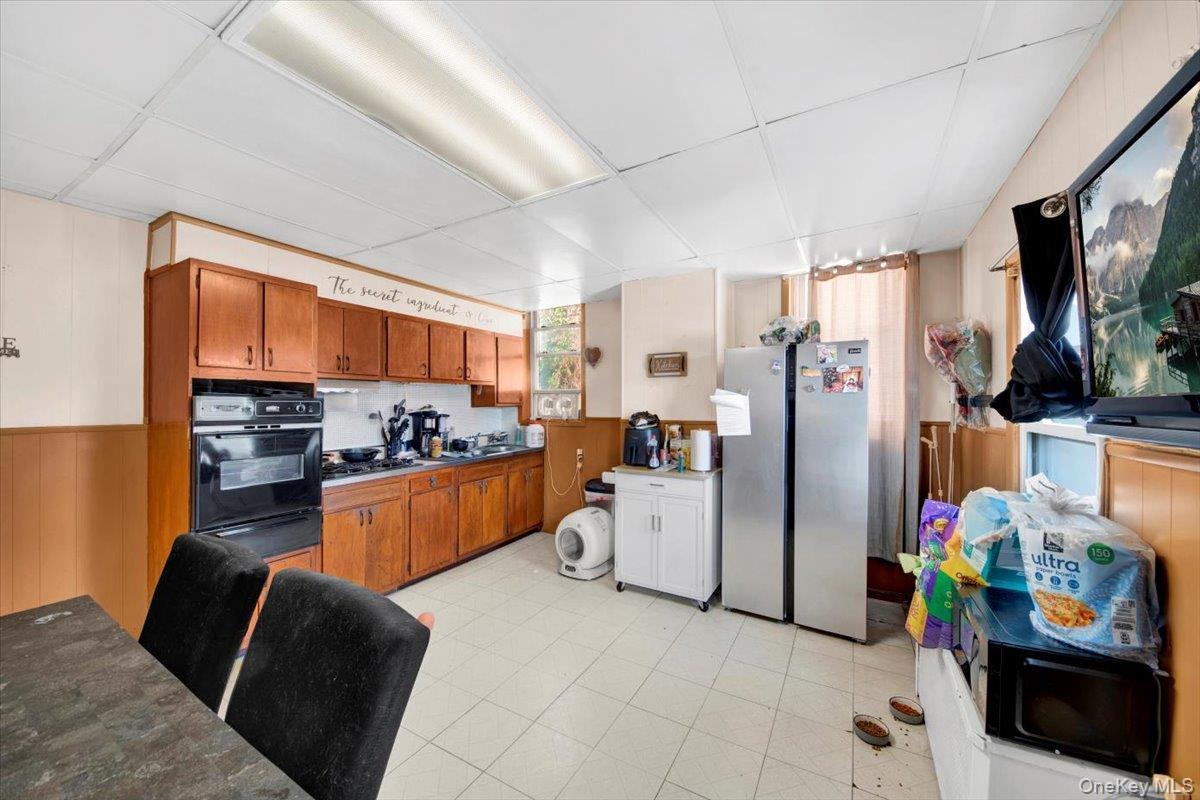 Single Family Havemeyer  Bronx, NY 10462, MLS-909734-17