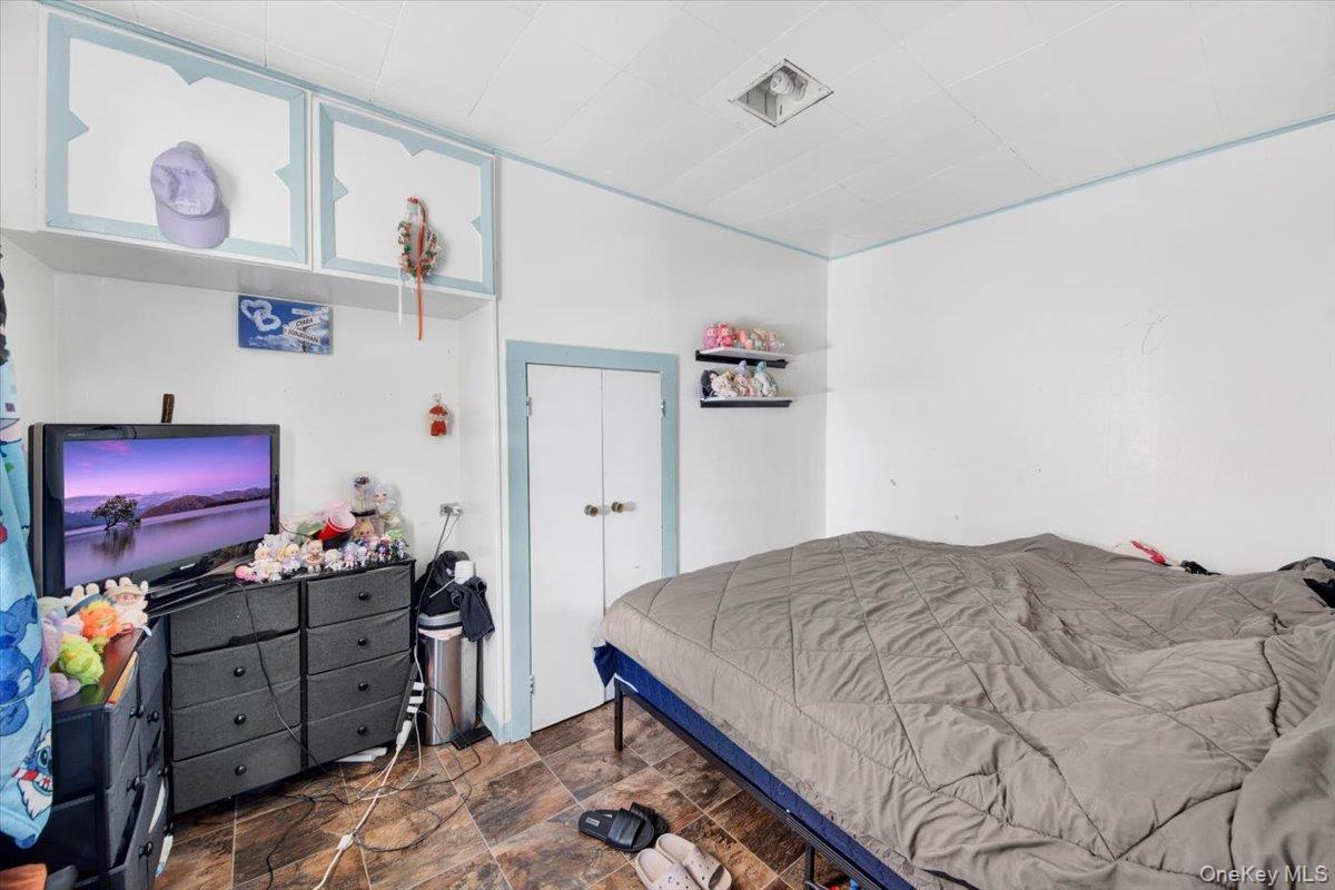 Single Family Havemeyer  Bronx, NY 10462, MLS-909734-22