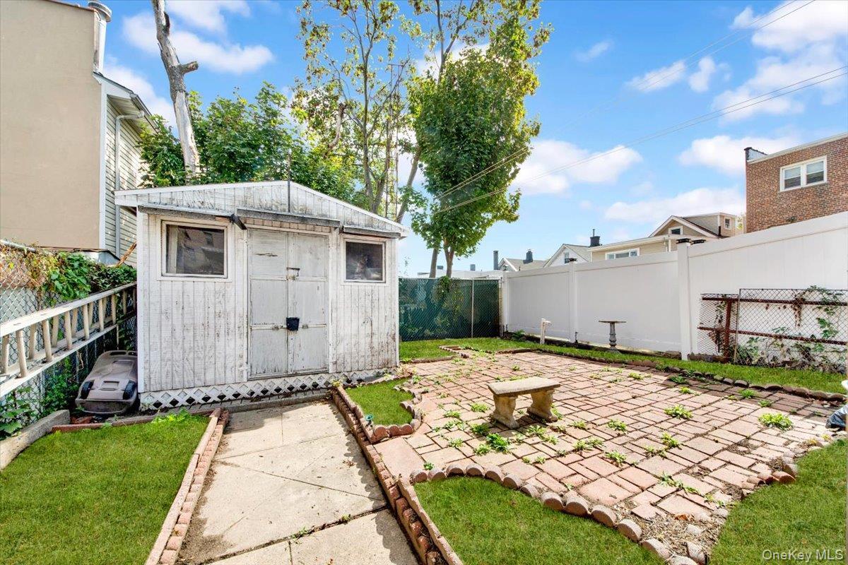 Single Family Havemeyer  Bronx, NY 10462, MLS-909734-25