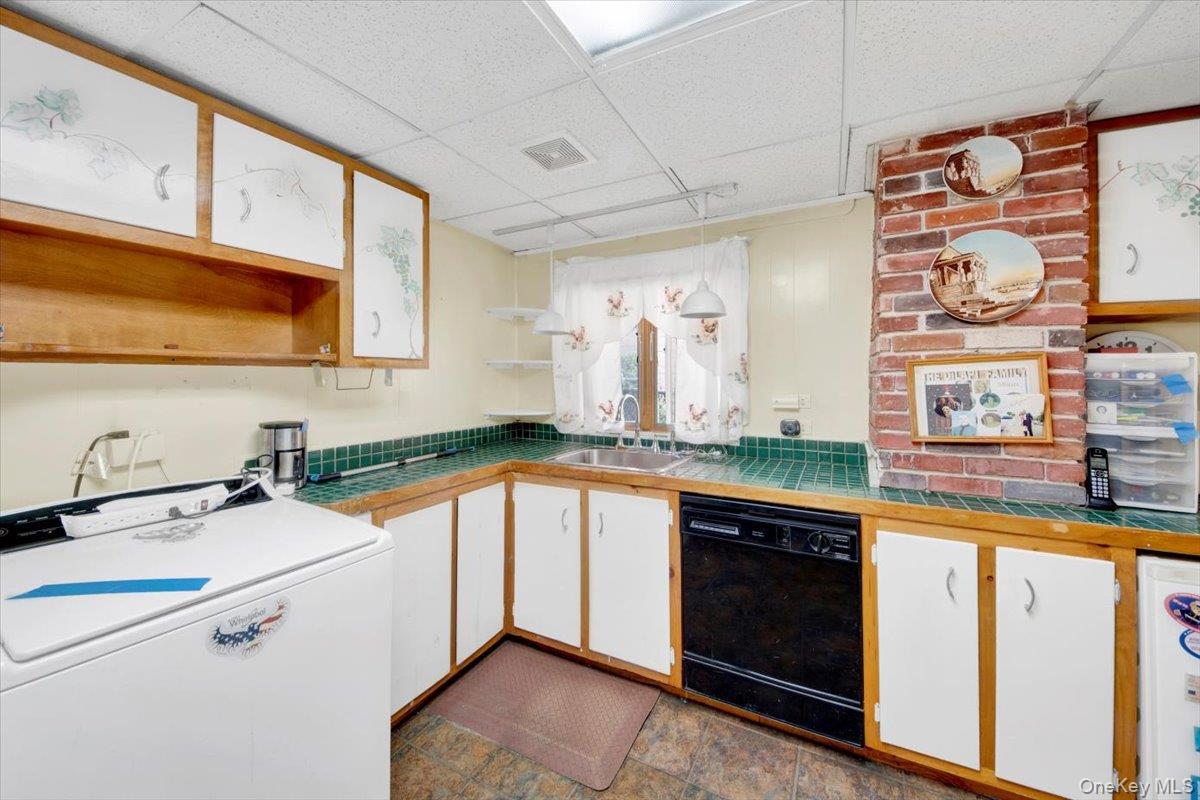 Single Family Havemeyer  Bronx, NY 10462, MLS-909734-8