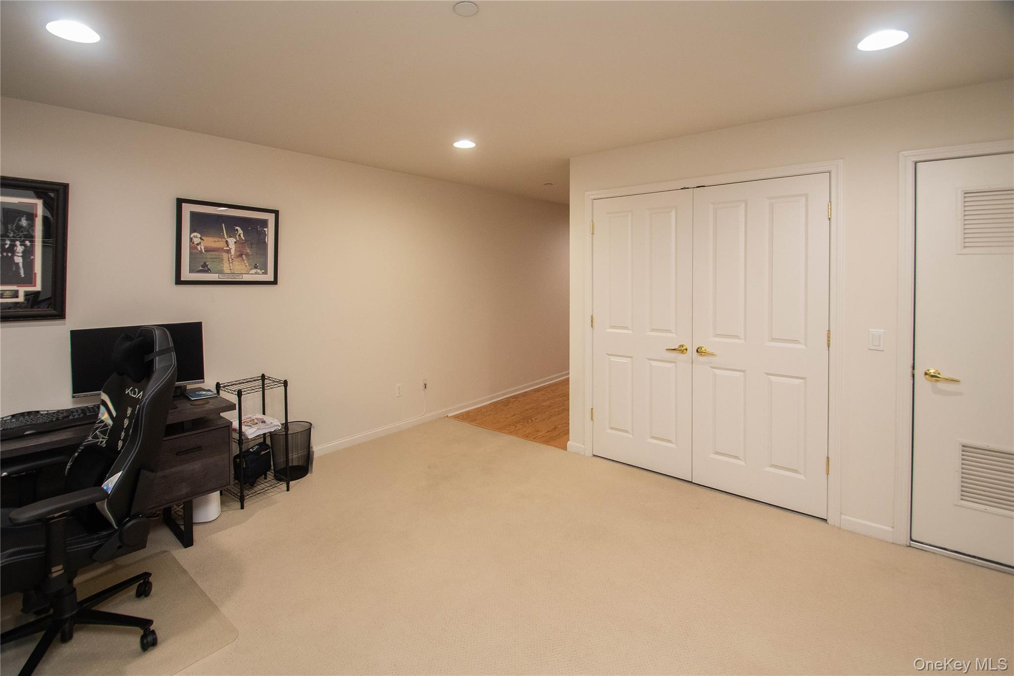 Condo Bridgeview  Dutchess County, NY 12601, MLS-909762-22