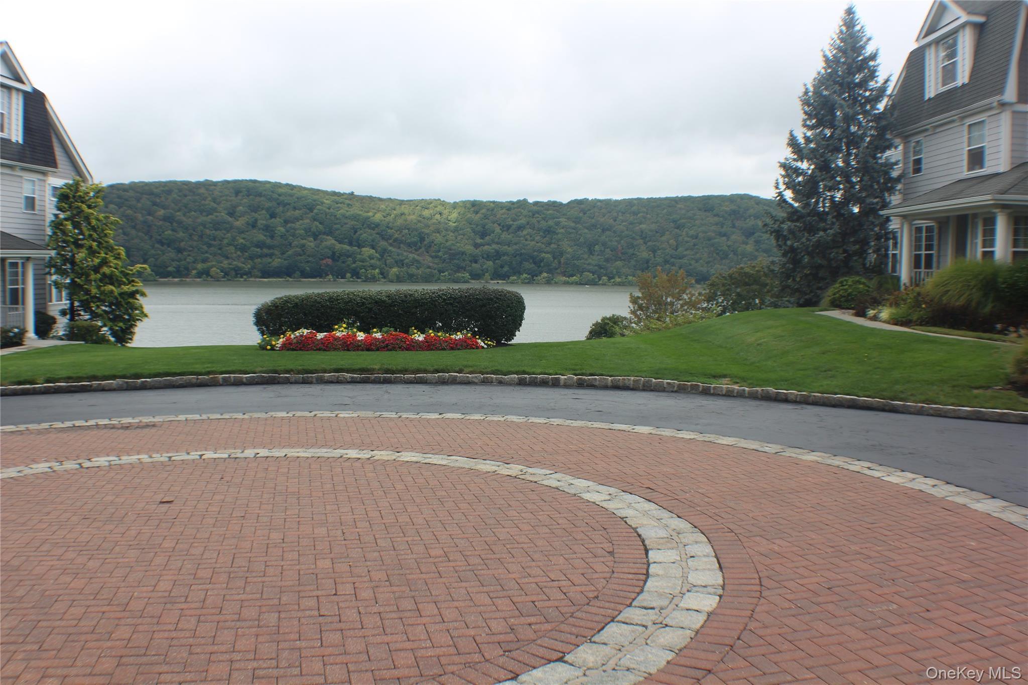 Condo Bridgeview  Dutchess County, NY 12601, MLS-909762-3